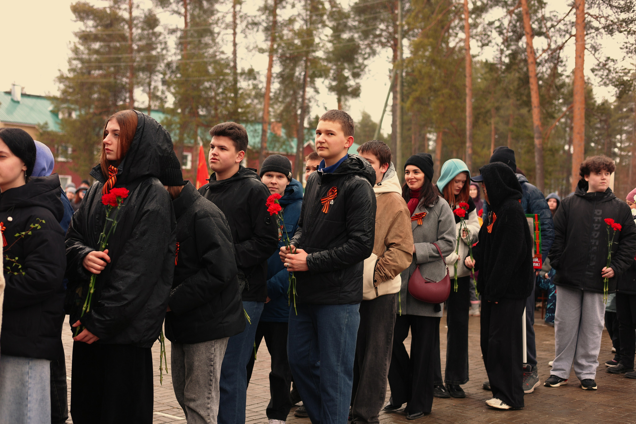 9 мая — «Родной дом». Фотограф в городе Киров Денис Вербин