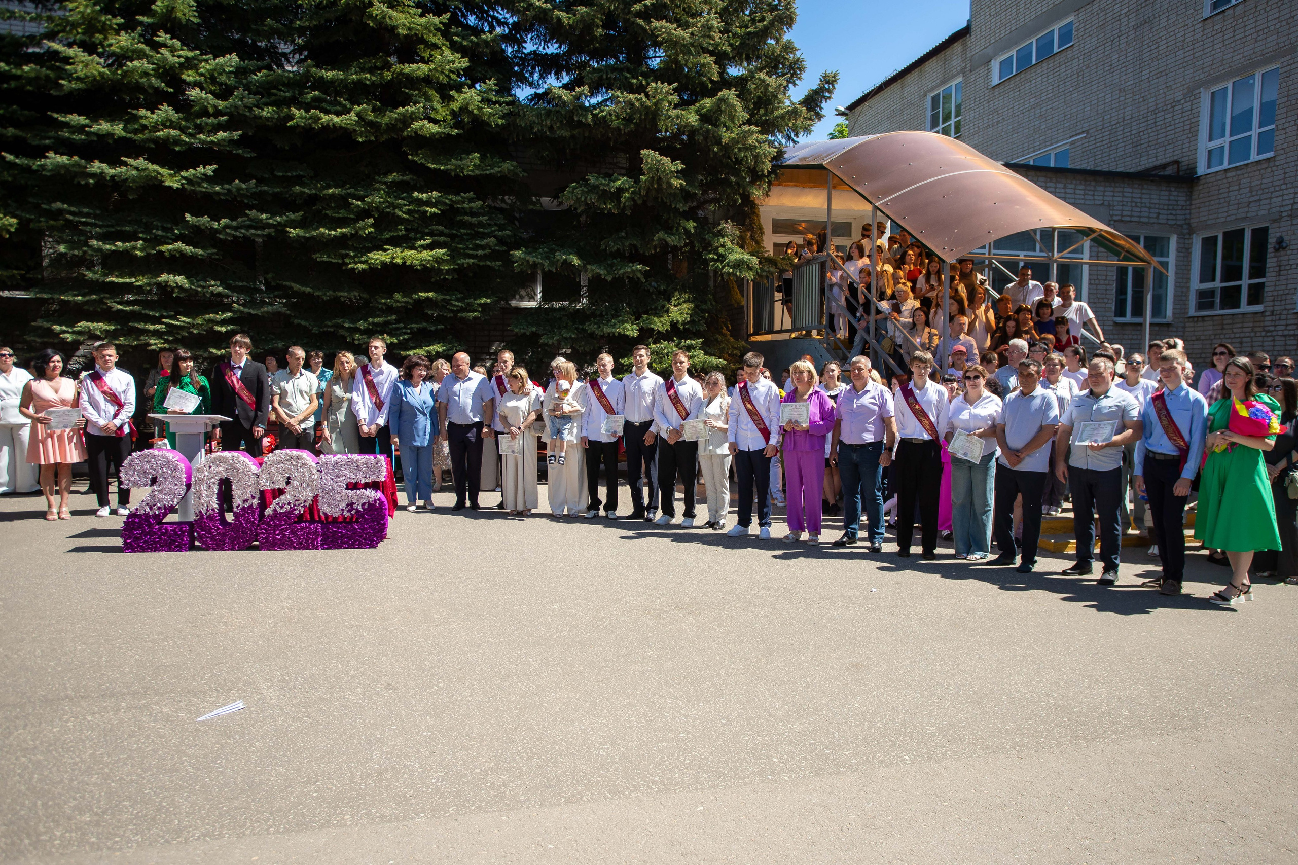 Последний звонок. Выпускные альбомы и фильмы