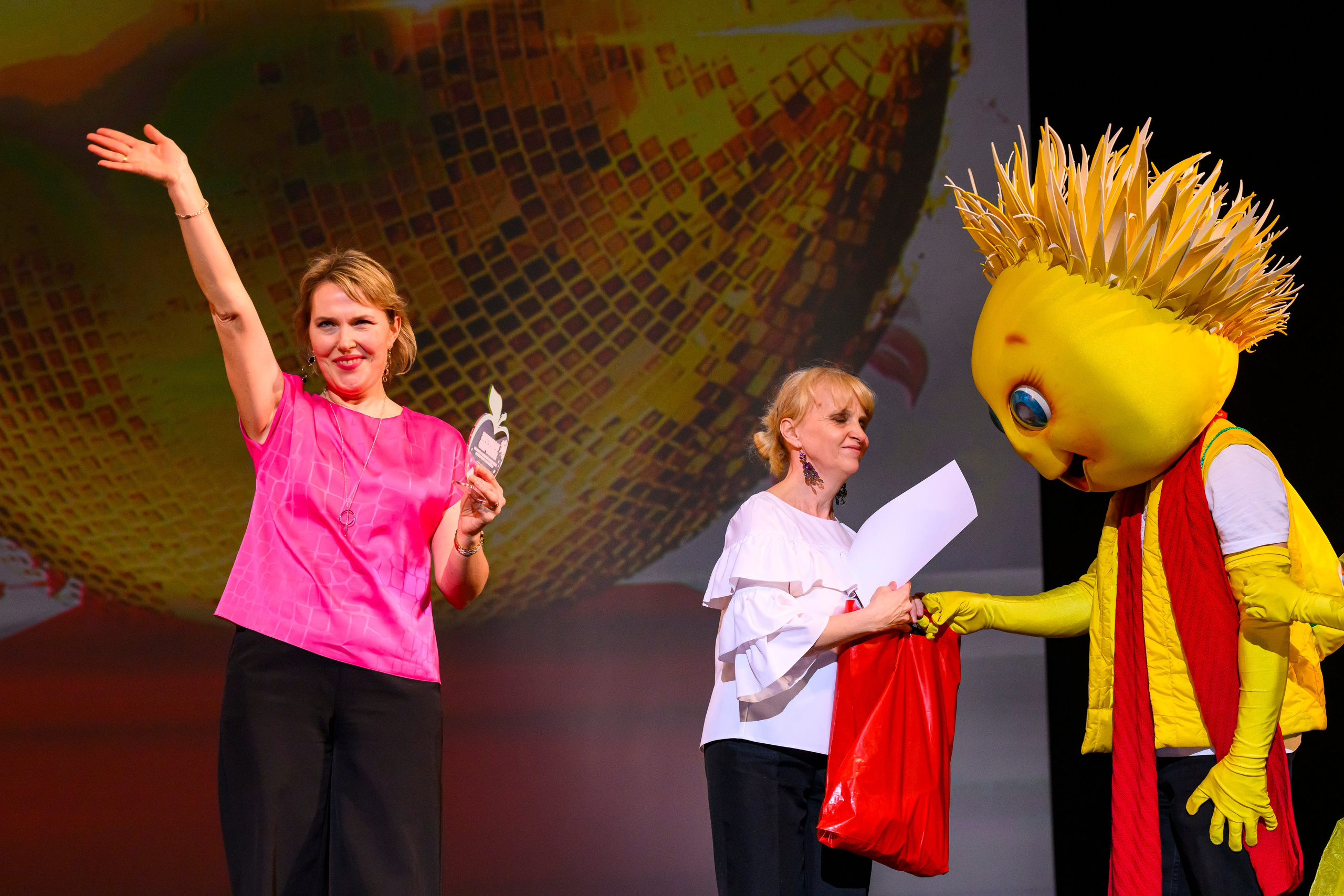 23 апреля, часть 1, БКЗ Октябрьский, г. Санкт-Петербург. Золотое яблочко