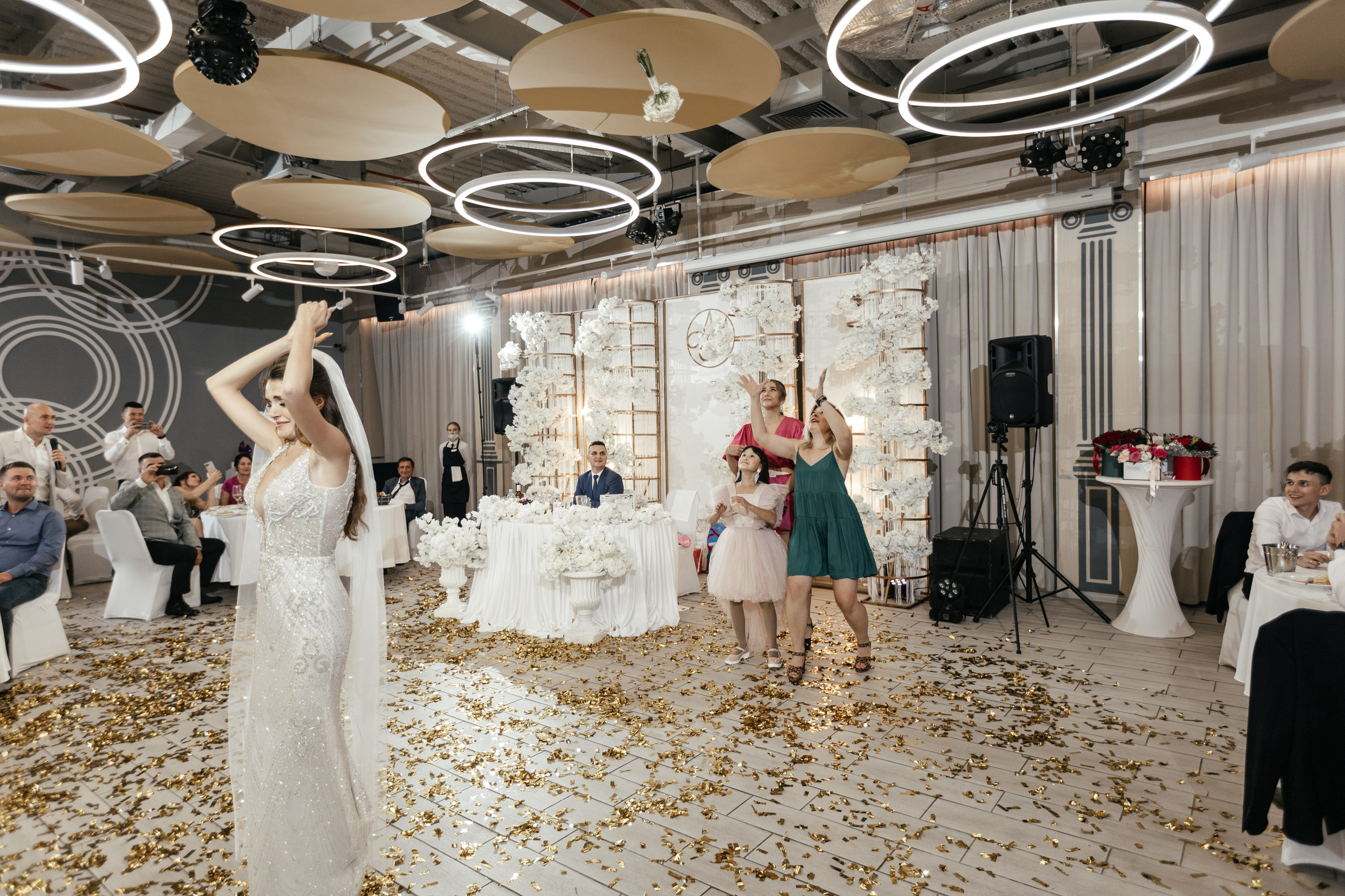 Свадебный фотограф Уфа — Руслан ГабдлисламовЖивые эмоции, красивые кадры, воспоминания на всю жизнь.Работаю по всей Республике Башкортоста. Свадебный фотограф Уфа Руслан Габдлисламов