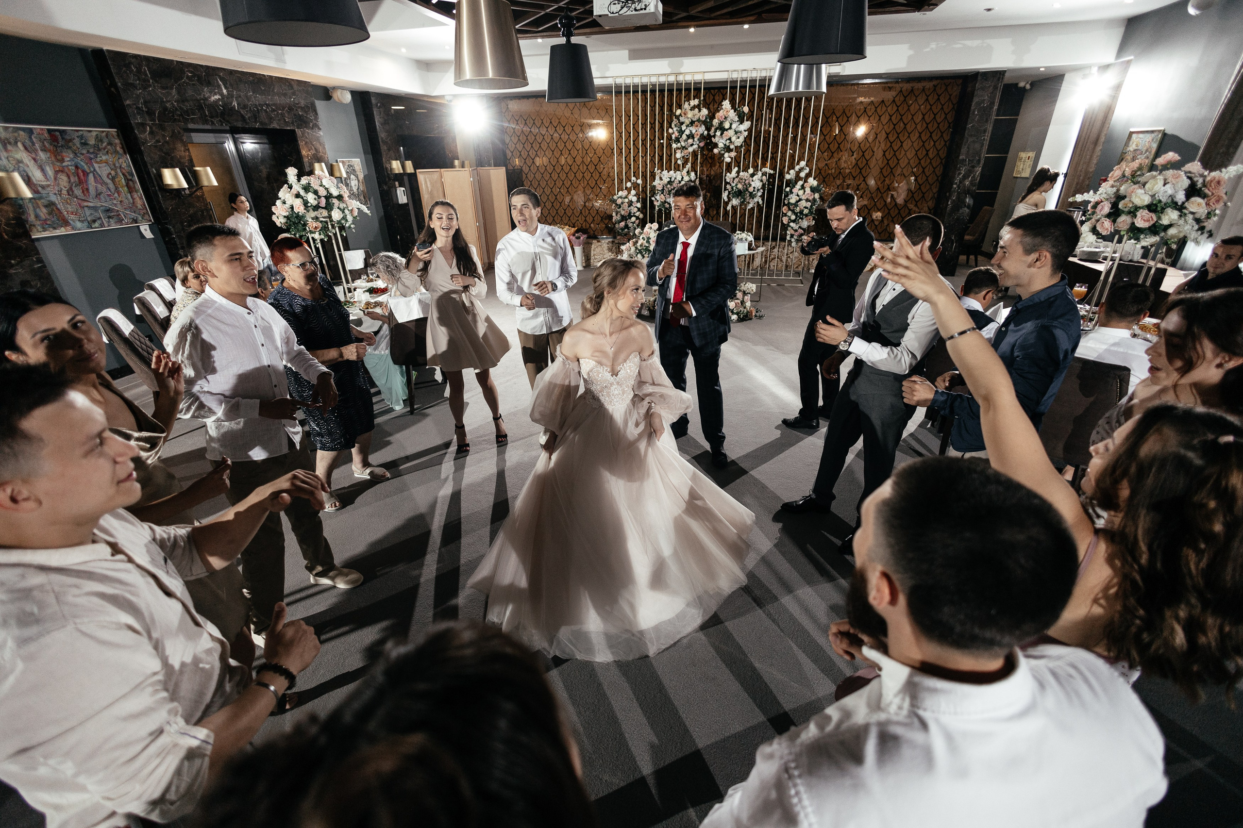 Свадебный фотограф Уфа — Руслан ГабдлисламовЖивые эмоции, красивые кадры, воспоминания на всю жизнь.Работаю по всей Республике Башкортоста. Свадебный фотограф Уфа Руслан Габдлисламов