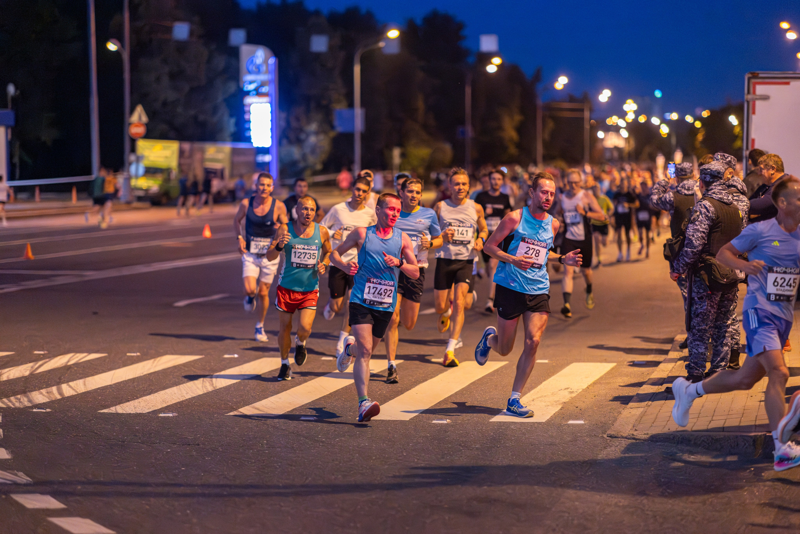 Ночной забег 2025