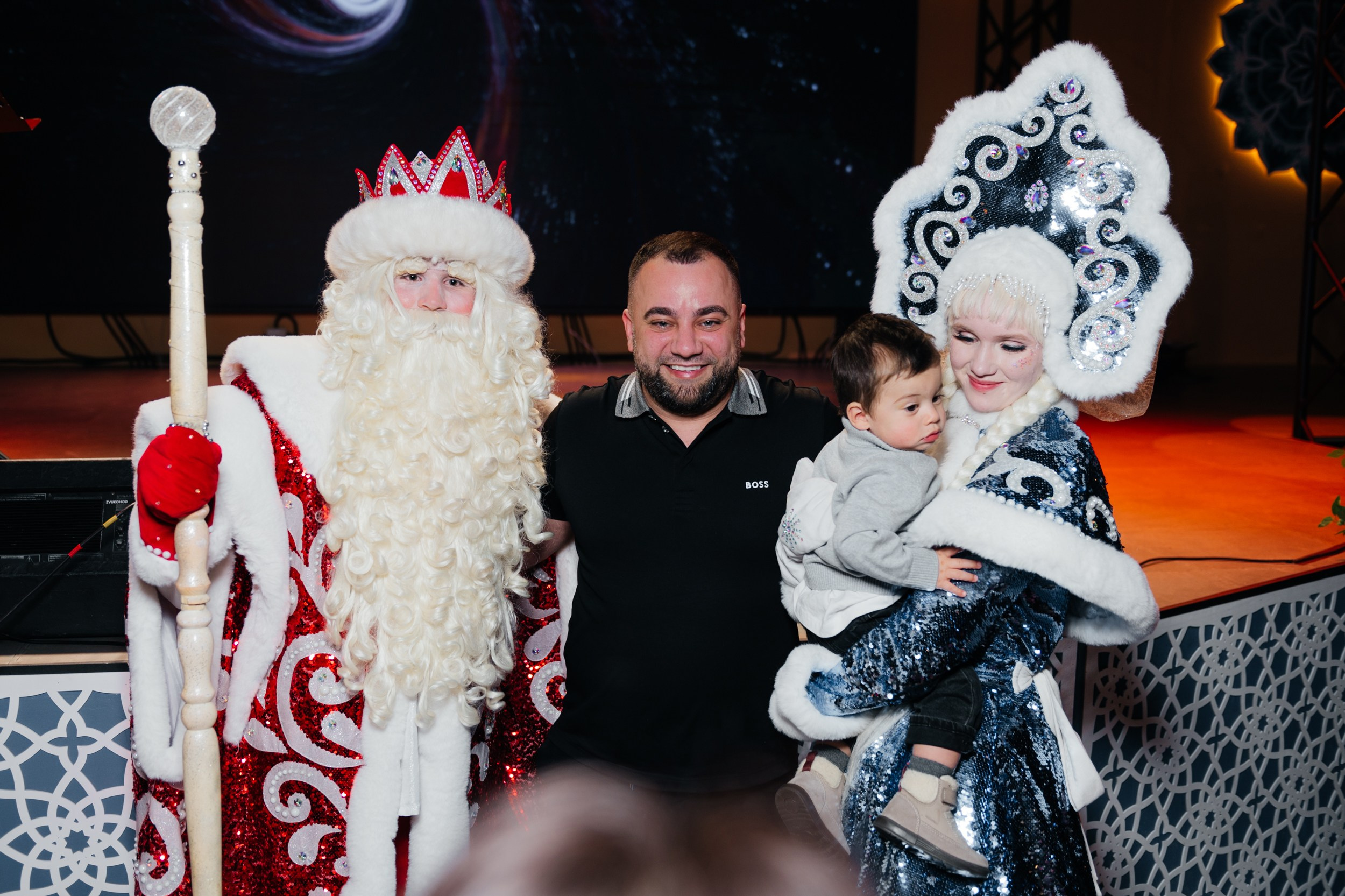 Новогодняя ночь 2024 в ресторане Чайхона ВО. Коммерческий фотограф в Санкт-Петербурге Анна Кобзарь