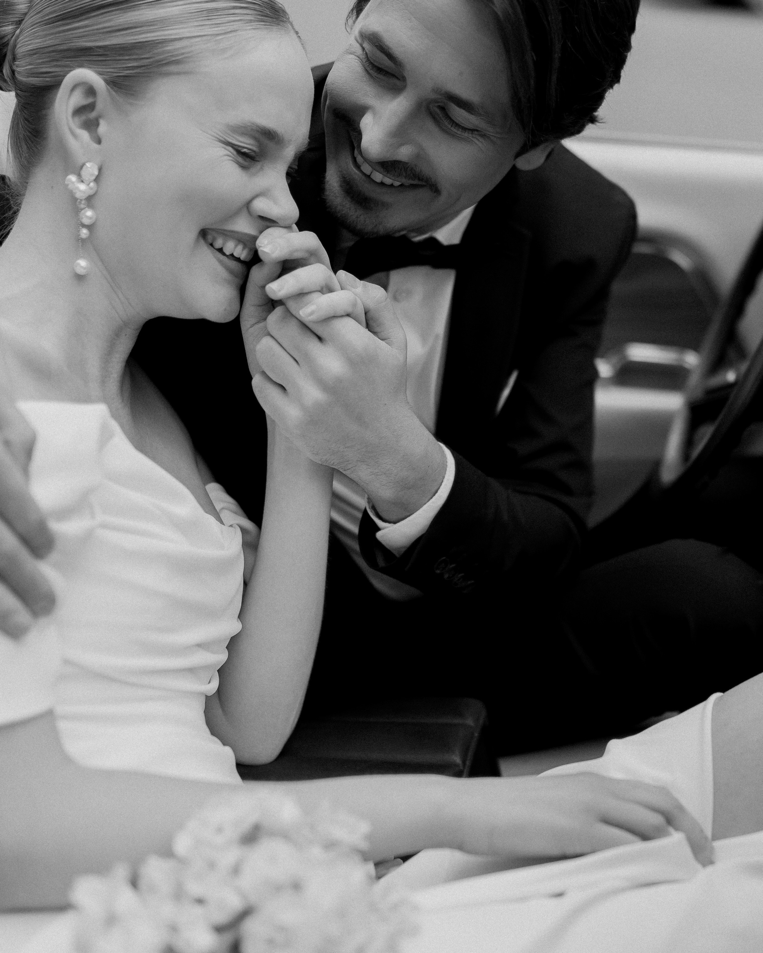 ···. Свадебный фотограф в Санкт-Петербурге Александра Чукавина