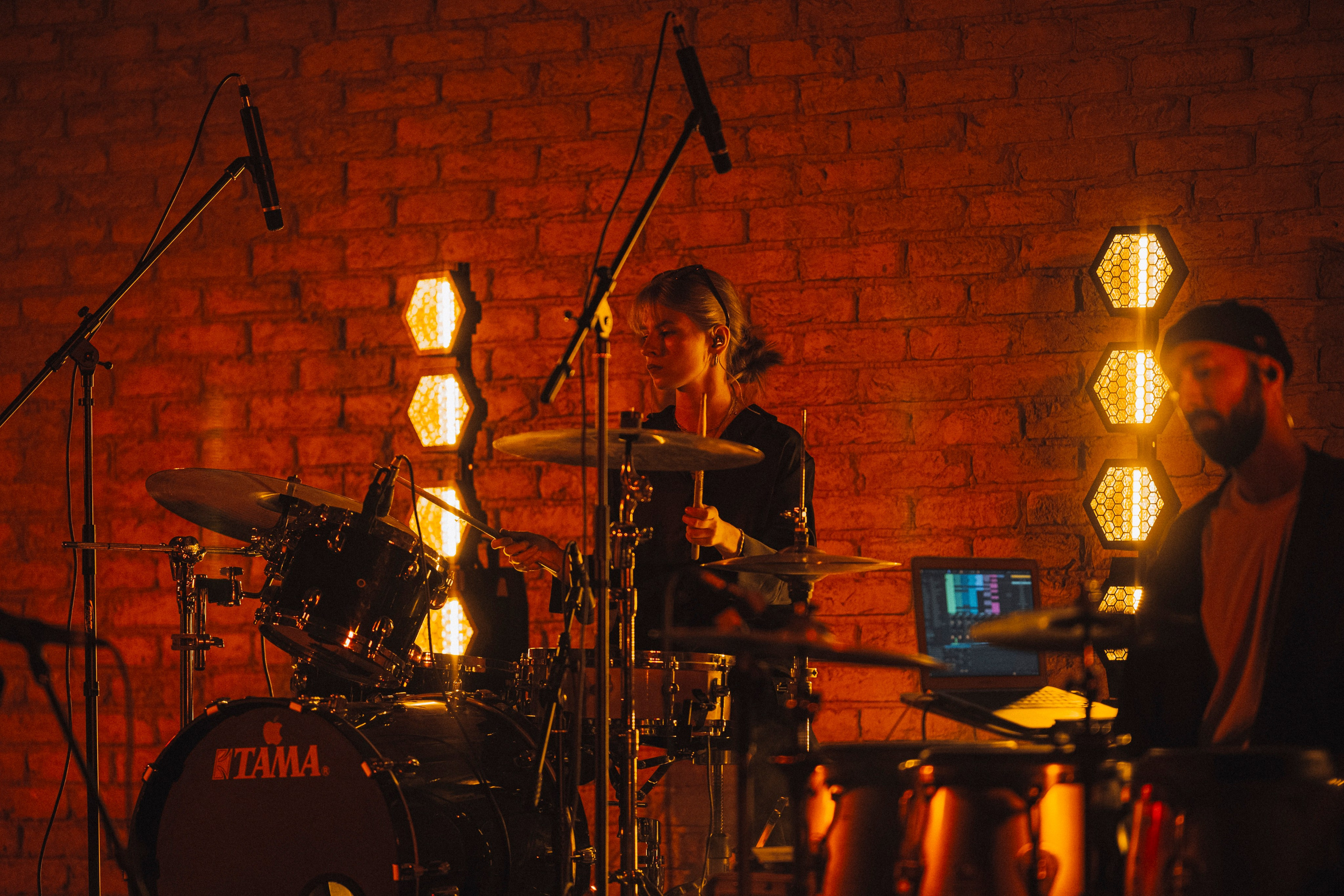 Play Vinyl Band. Главная