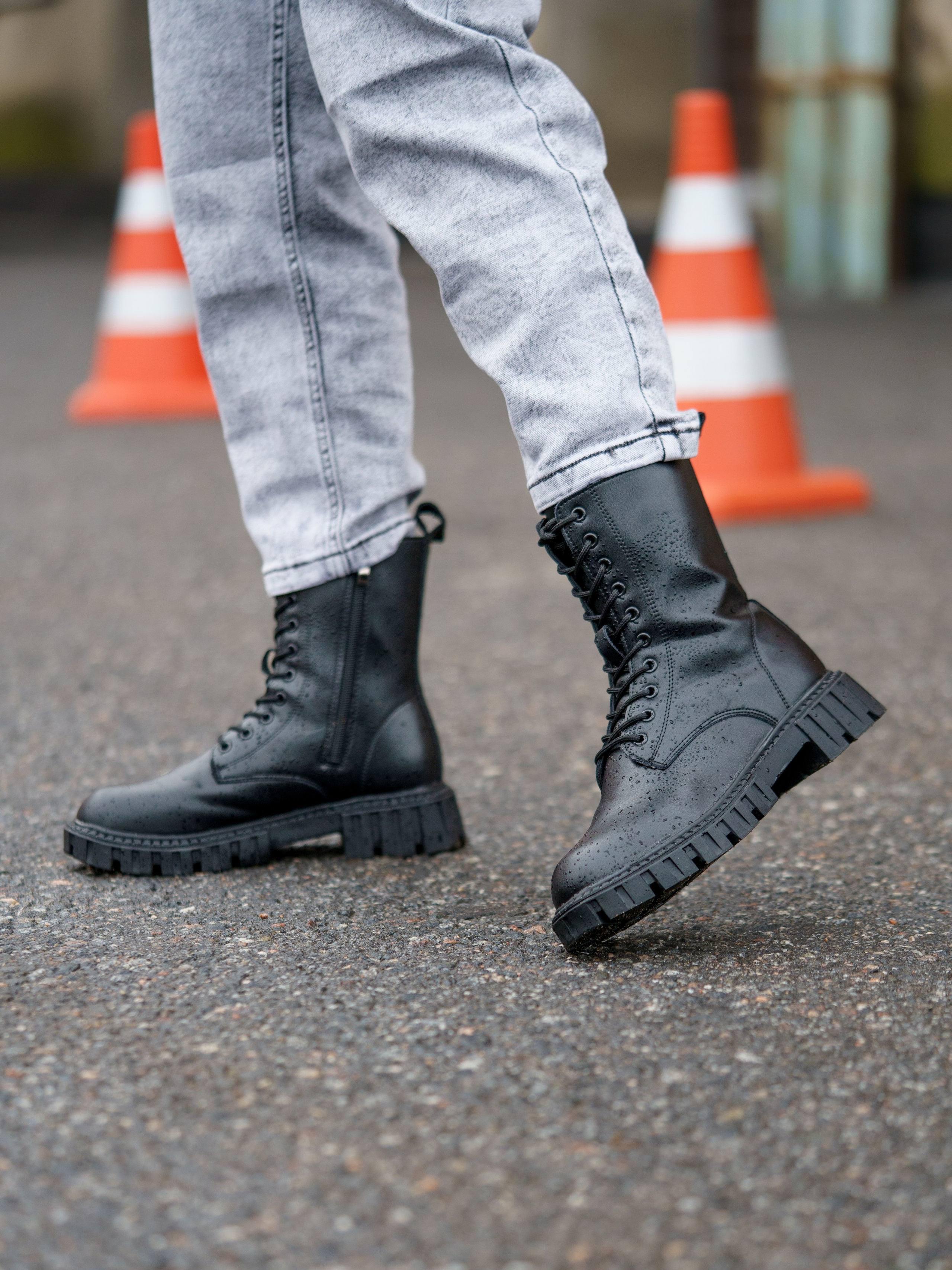 Носки и обувь. KED Production — продакшн из СПб. Создаём фото, видео и контент, который помогает брендам и селлерам продавать больше