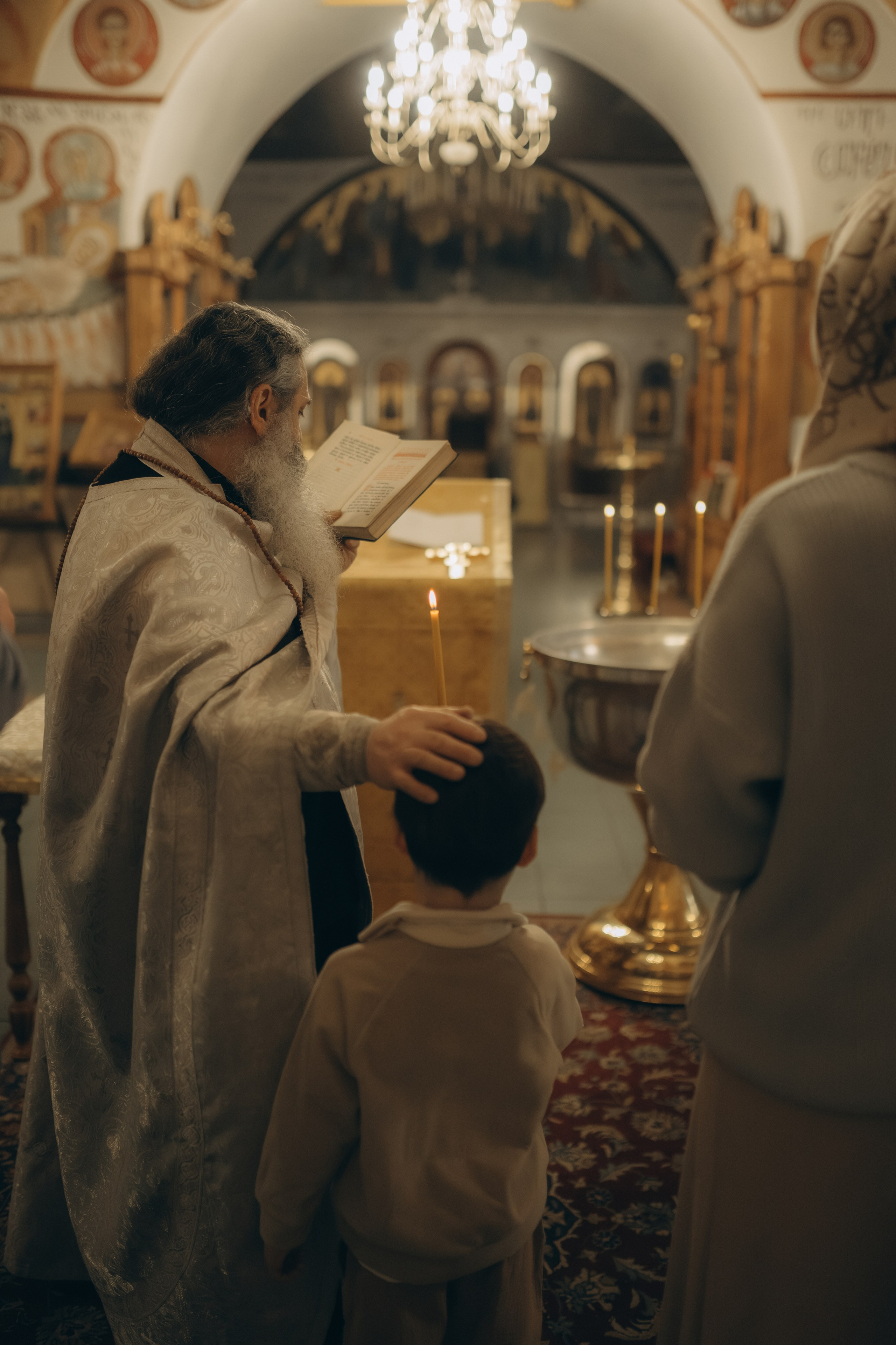 Таинство Крещения Платона. Семейный и детский фотограф в Москве Митенкова Мария