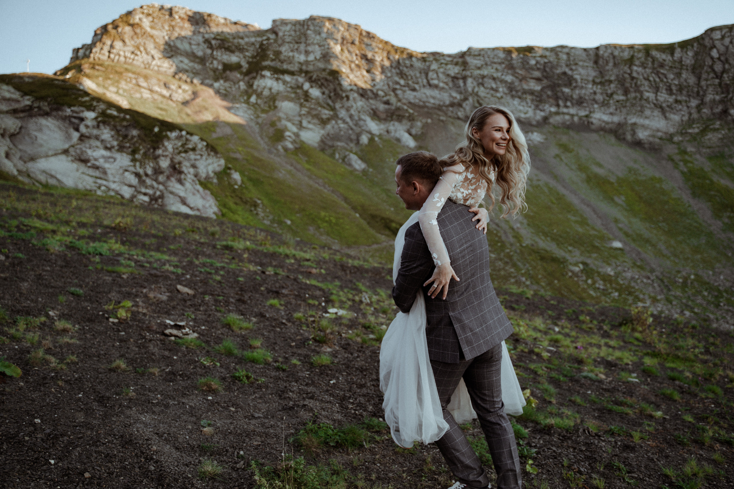 «ОНА мое солнце». Elopement Wedding Photographer