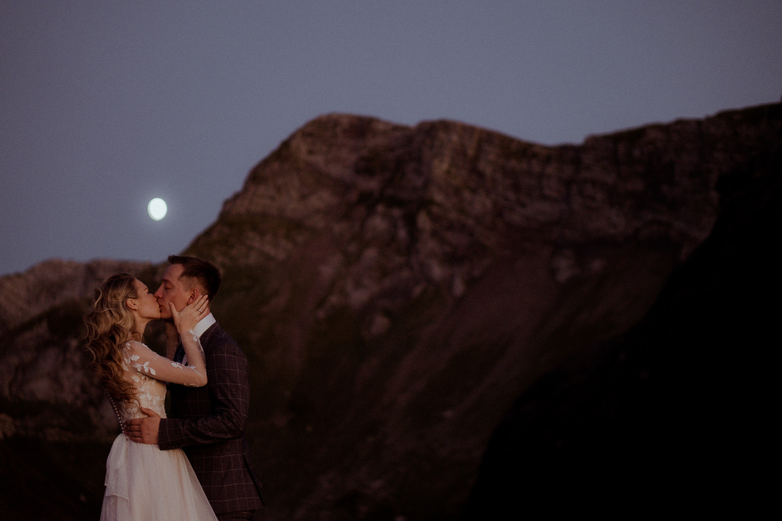 «ОНА мое солнце». Elopement Wedding Photographer