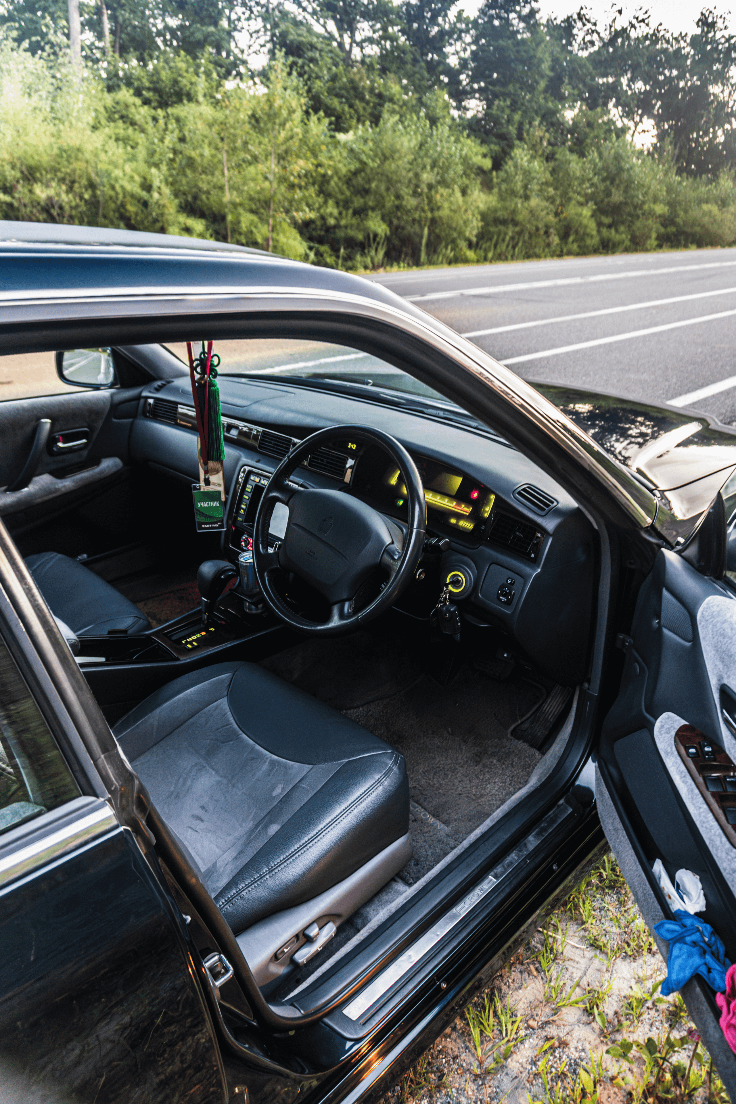 Toyota Crown S155: бриллиант в стенс-короне Владивостока