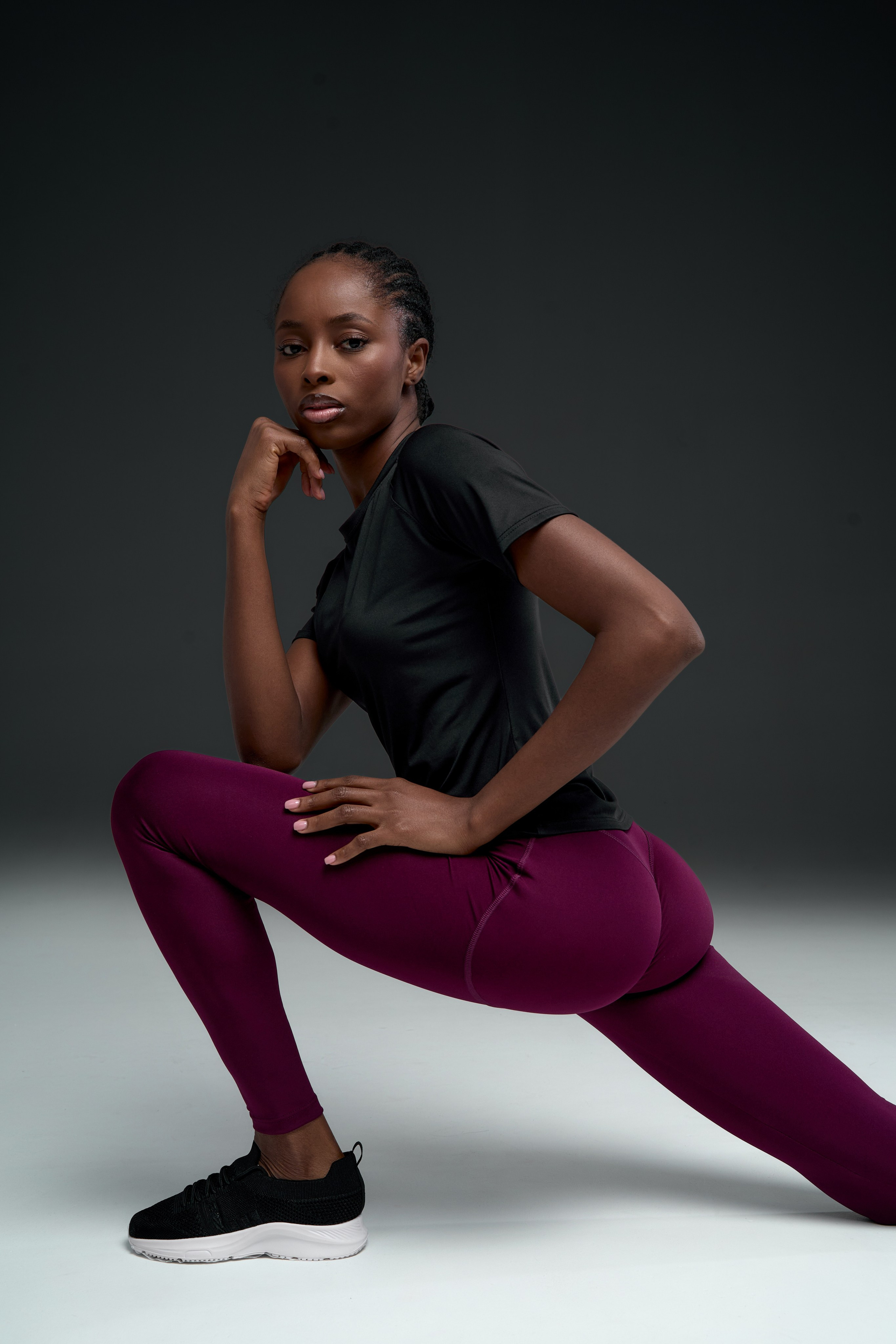 Спортивные футболки. Фотограф для маркетплейсов в Москве