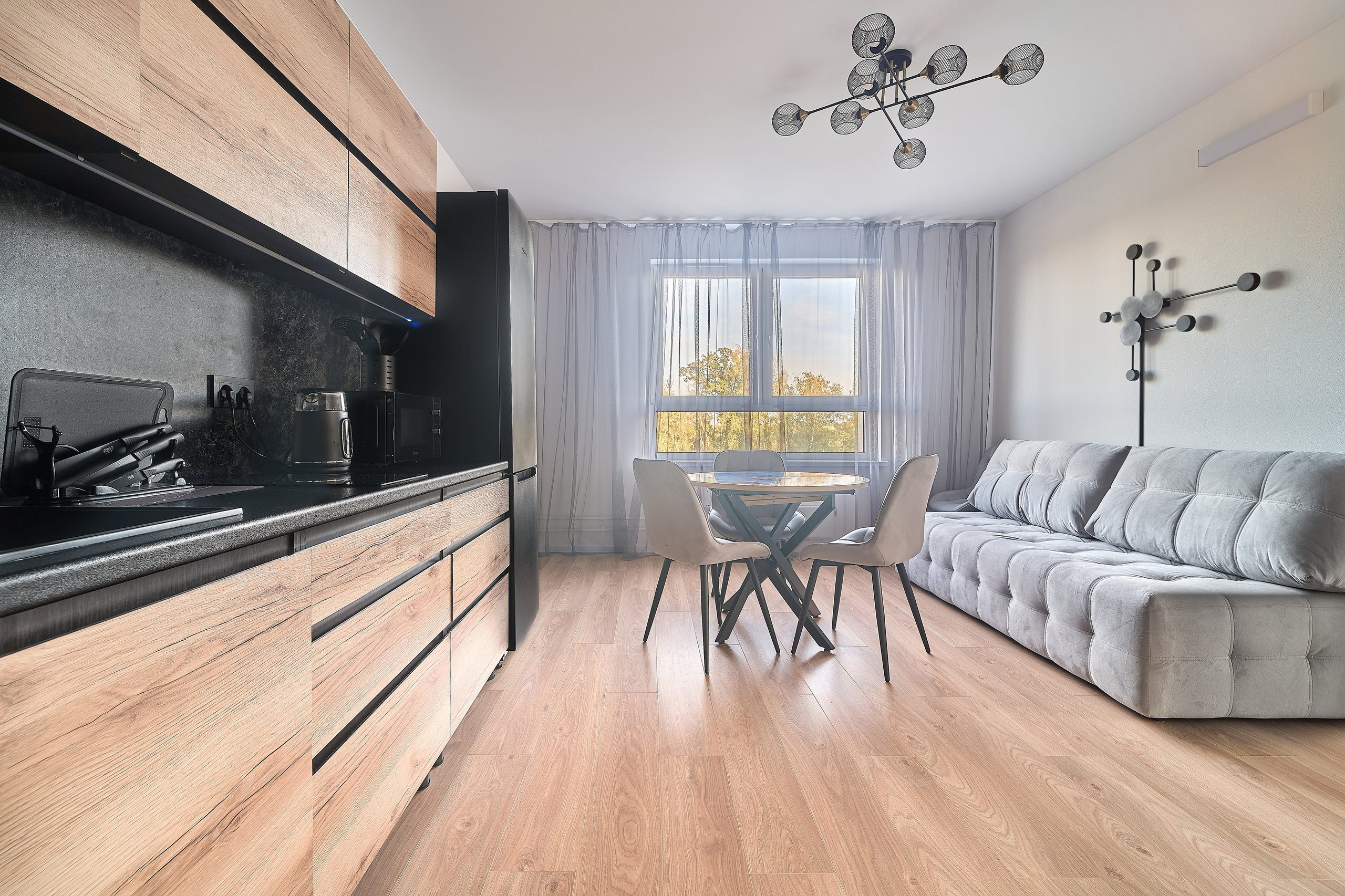 «Евро-трешка» для посуточной сдачи. Заказчик АН «Борисов». Главная