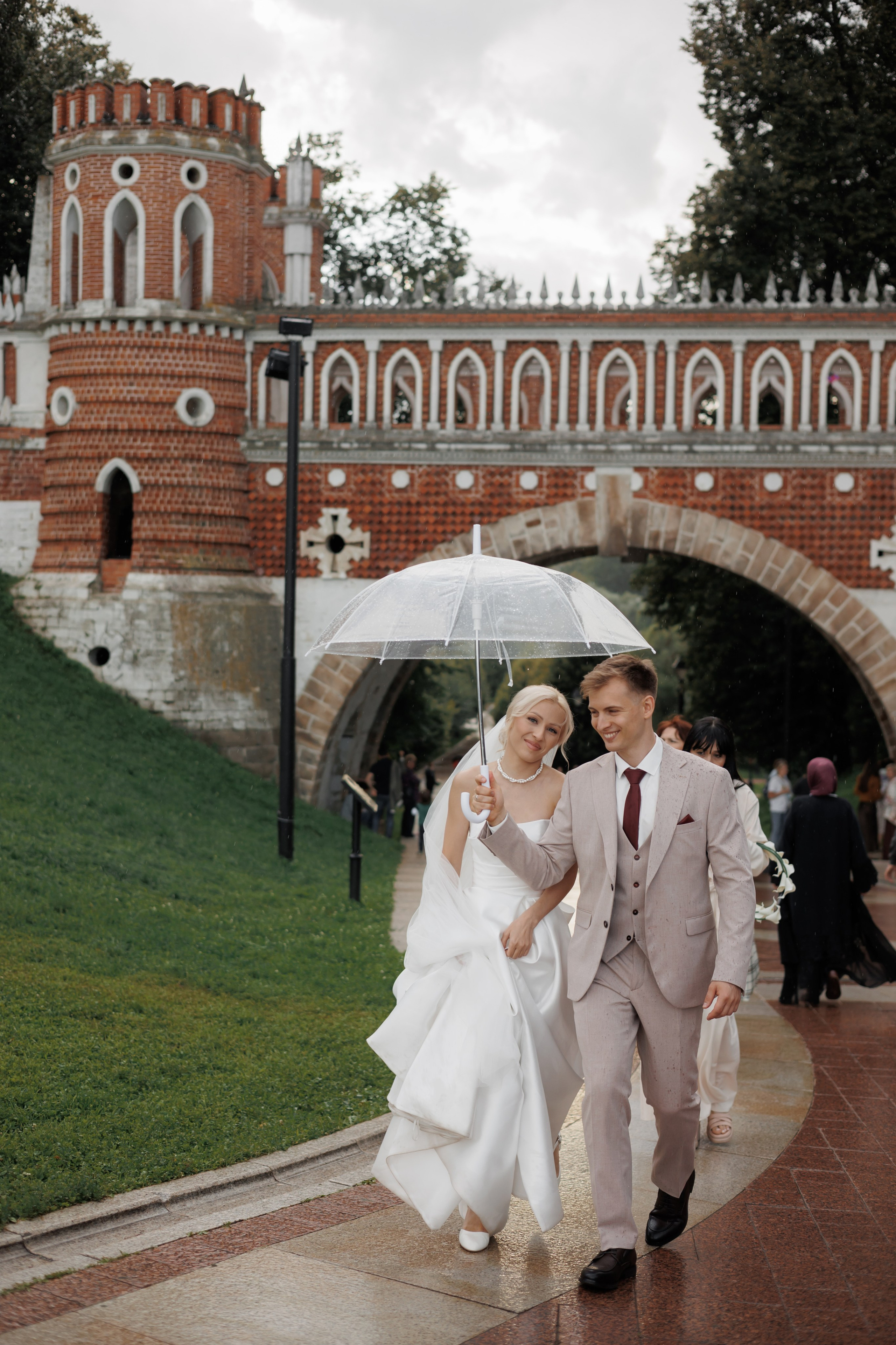 Отель «Милан», Шипиловский ЗАГС, прогулка в парке Царицыно. Свадебный и репортажный фотограф (Москва, Королев и другие)