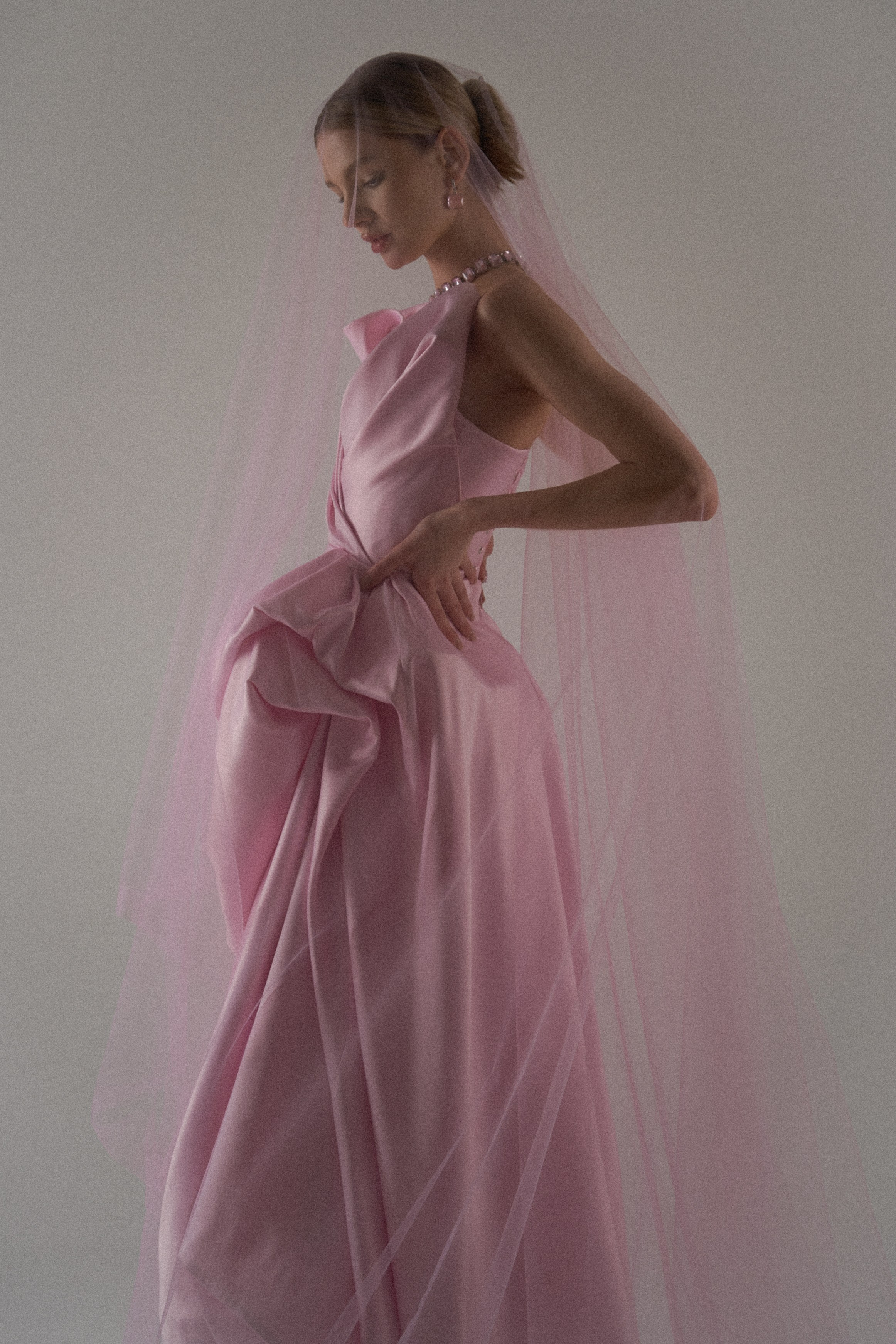 OSIPOVA ATELIER'23. Коммерческий фотограф в Москве Хабибуллина Эльза