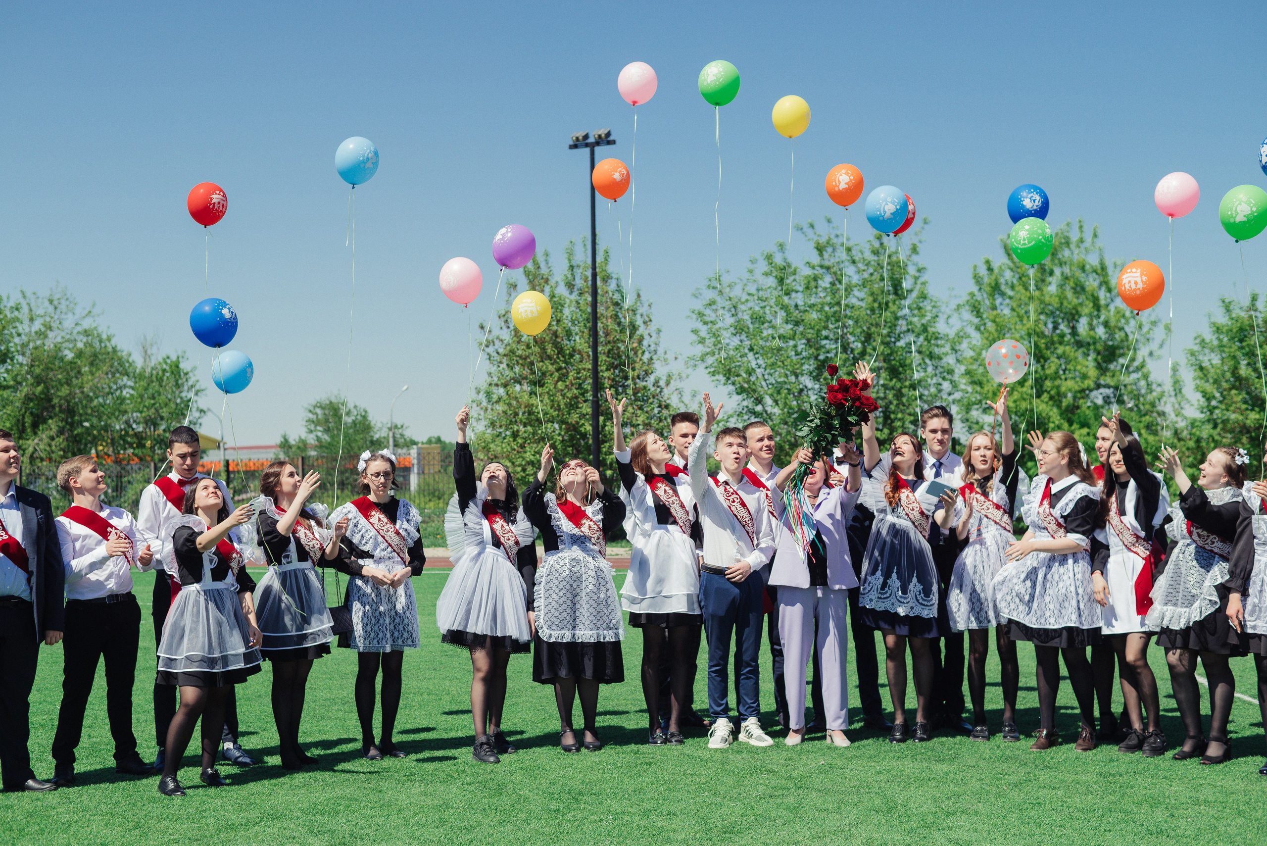 Выпускной 9-11классы. Выпускные книги Анапа Новороссийск Краснодар