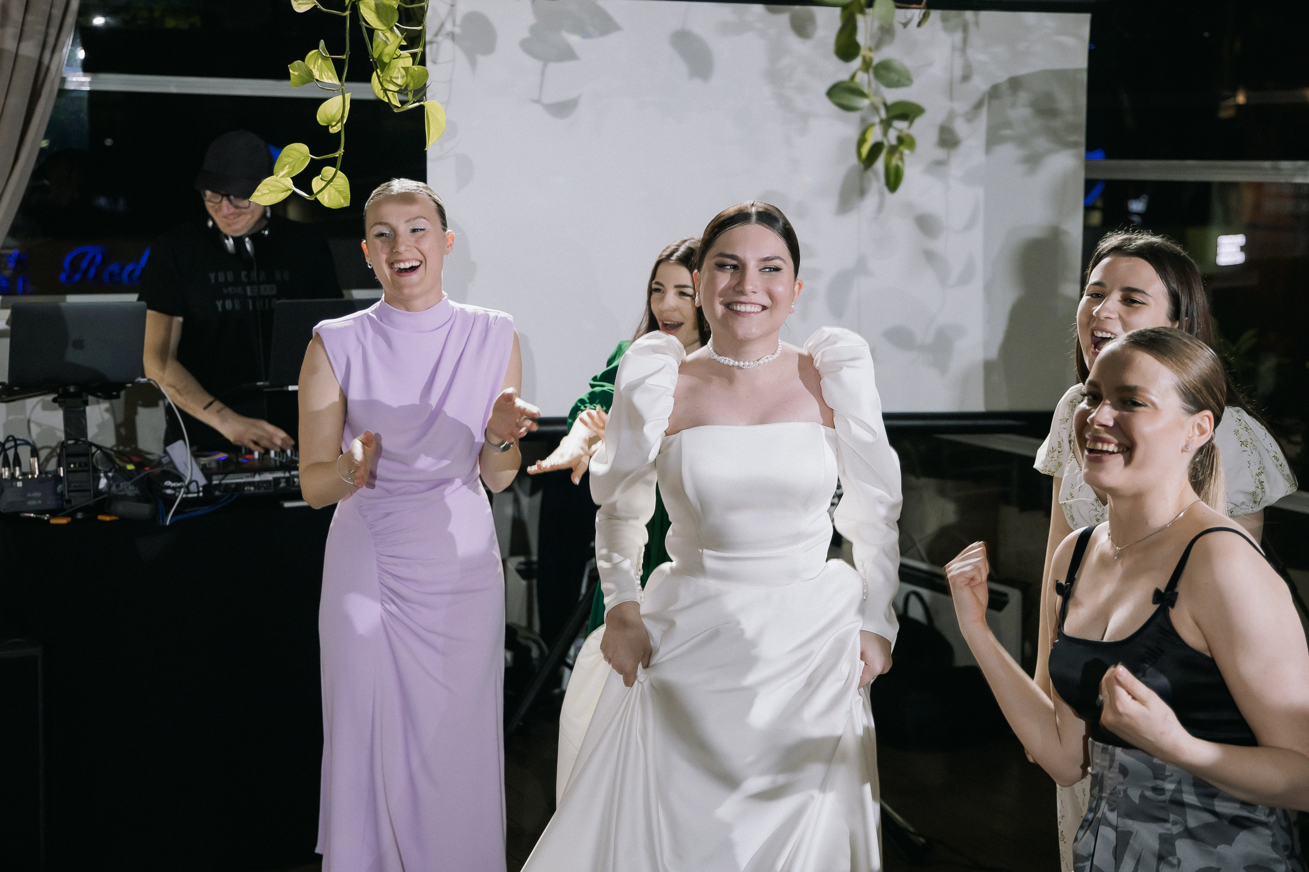 Яна и Святослав. Свадебный день. Свадебная фотография. Арина Рубах