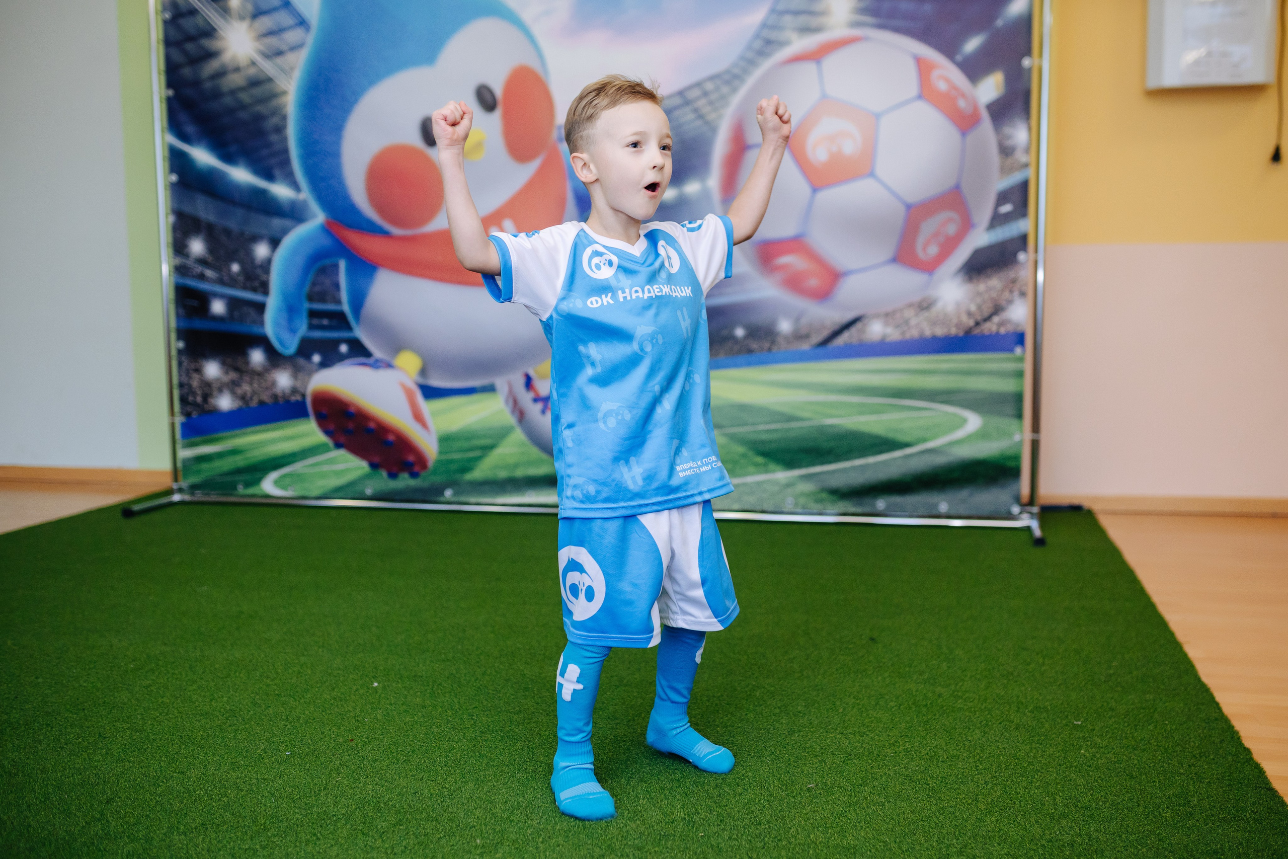 Фотосессия с кубком в детских садах г. Магнитогорска. Денис Прохоров Фотограф в г. Магнитогорск