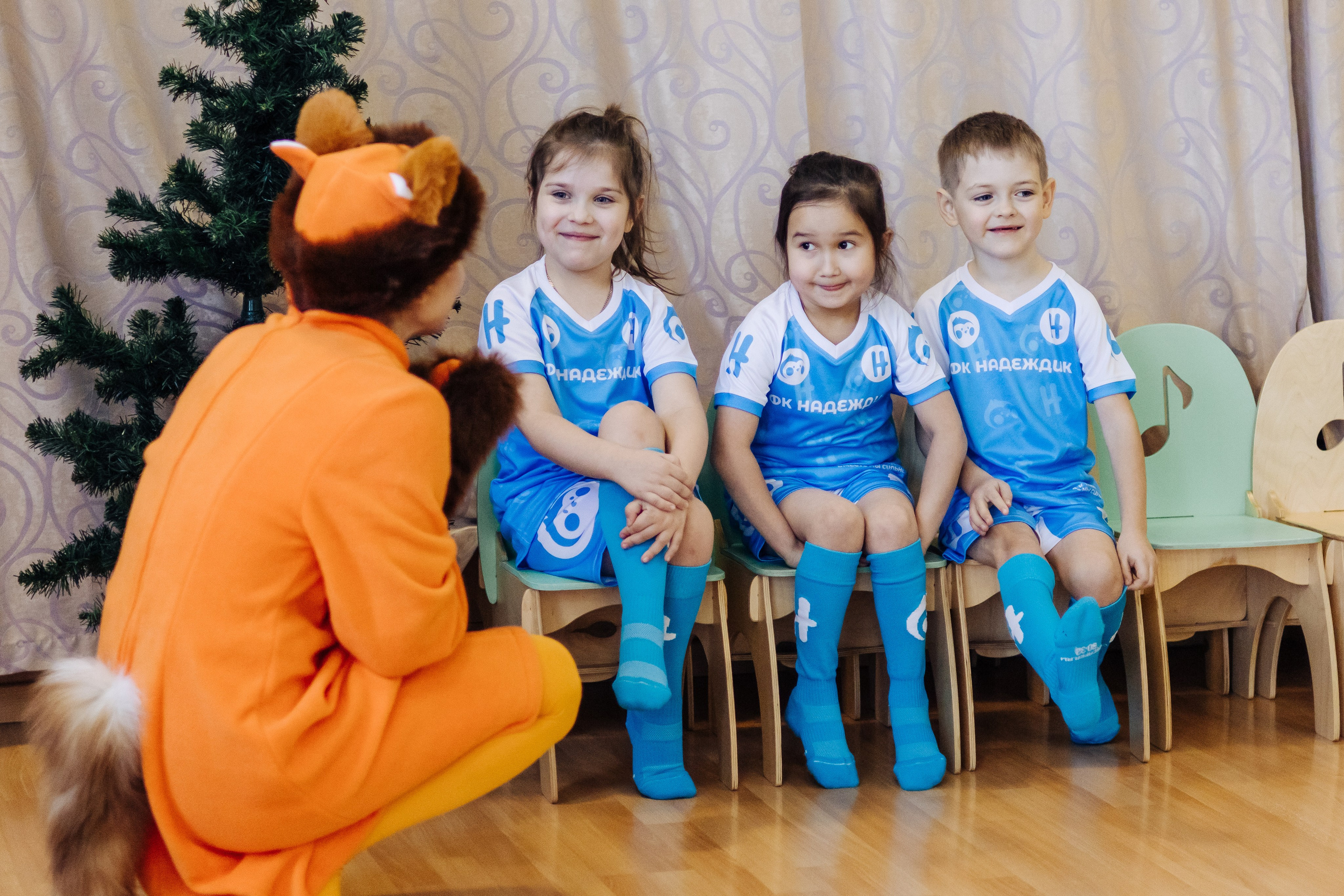 Фотосессия с кубком в детских садах г. Магнитогорска. Денис Прохоров Фотограф в г. Магнитогорск