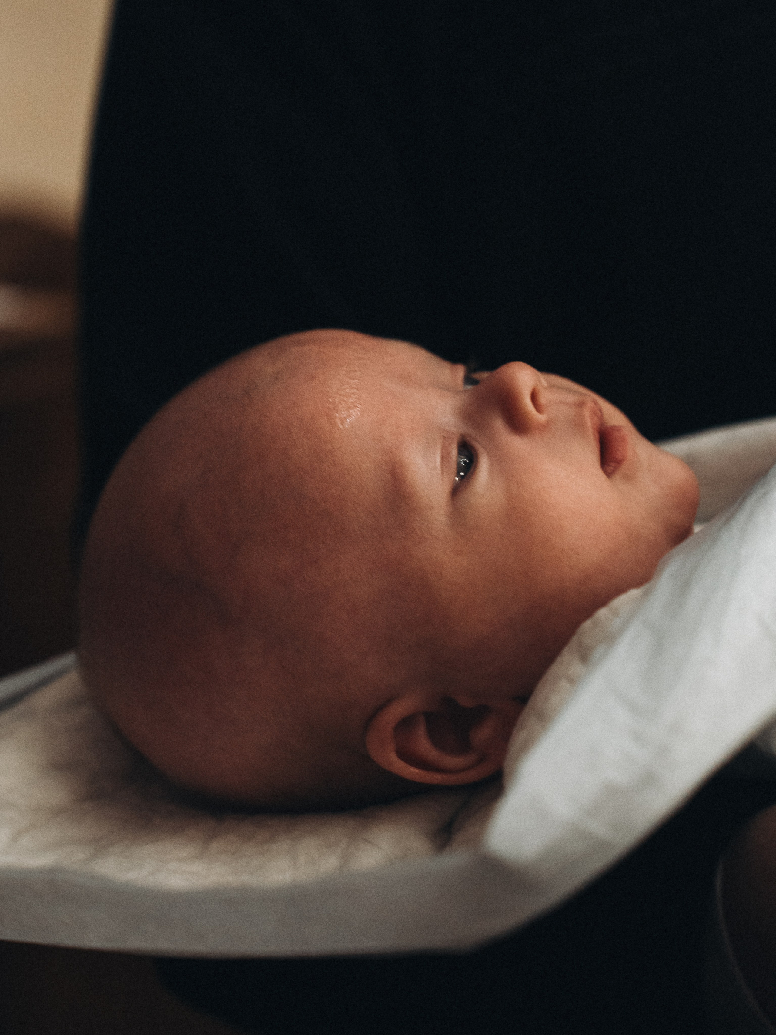 фотосессия крещения, фотограф таинства крещения Москва, ребенок с мамой крещение, фотограф на крещение Королев,  фотограф на таинство Крещения Мытищи, фотограф крещения Мытищи