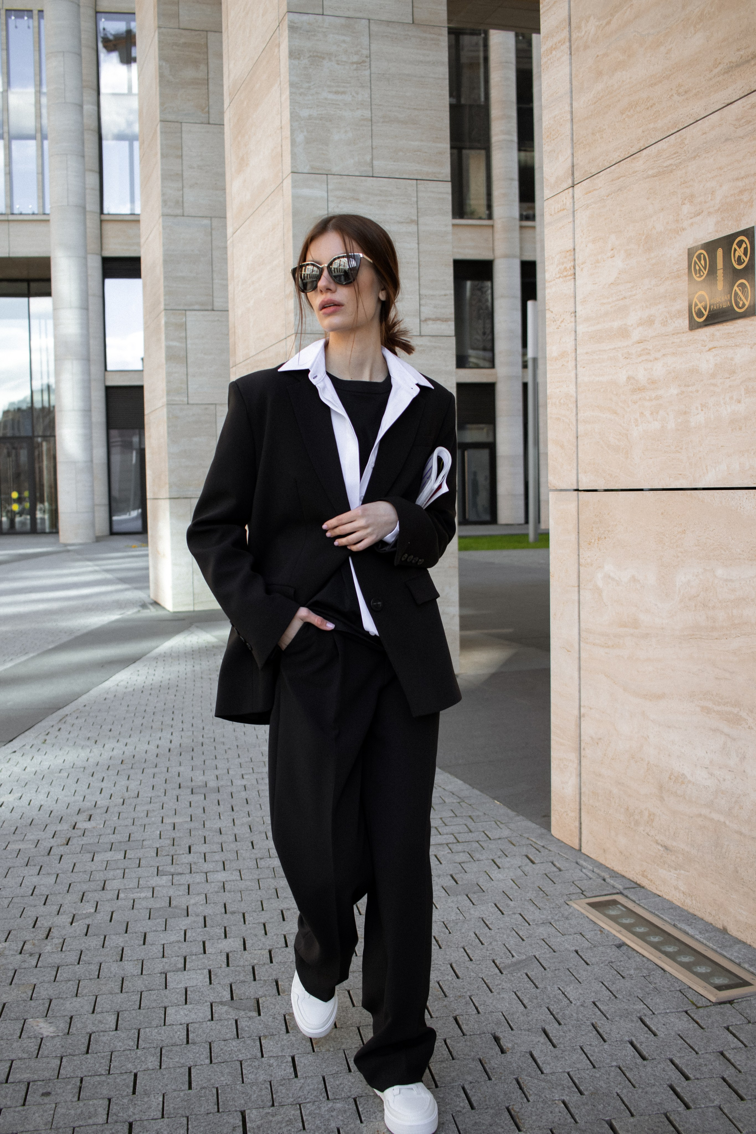 Диана, 40-42, рост 172. KED Production — продакшн из СПб. Создаём фото, видео и контент, который помогает брендам и селлерам продавать больше