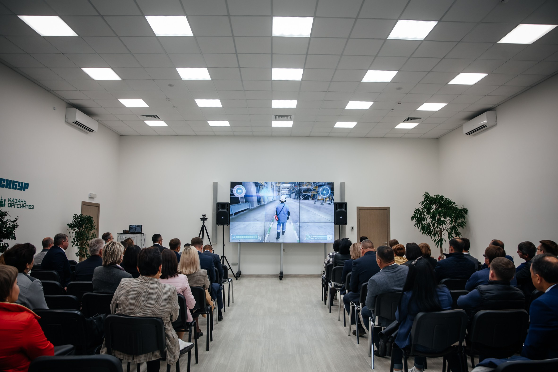 Конференции и мероприятия. Люксмедиа — это команда фотографов и видеографов. Город Казань. Дамир Сафин