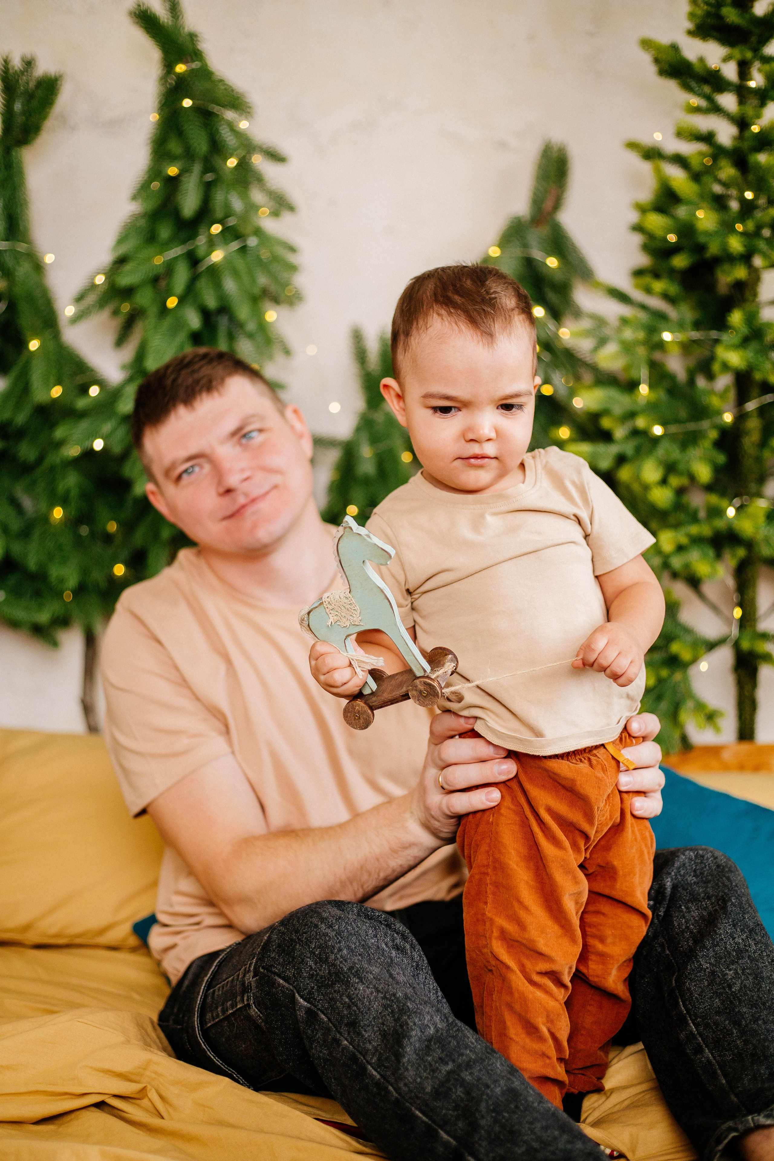 Лев с семьей. Рыжова Тамара