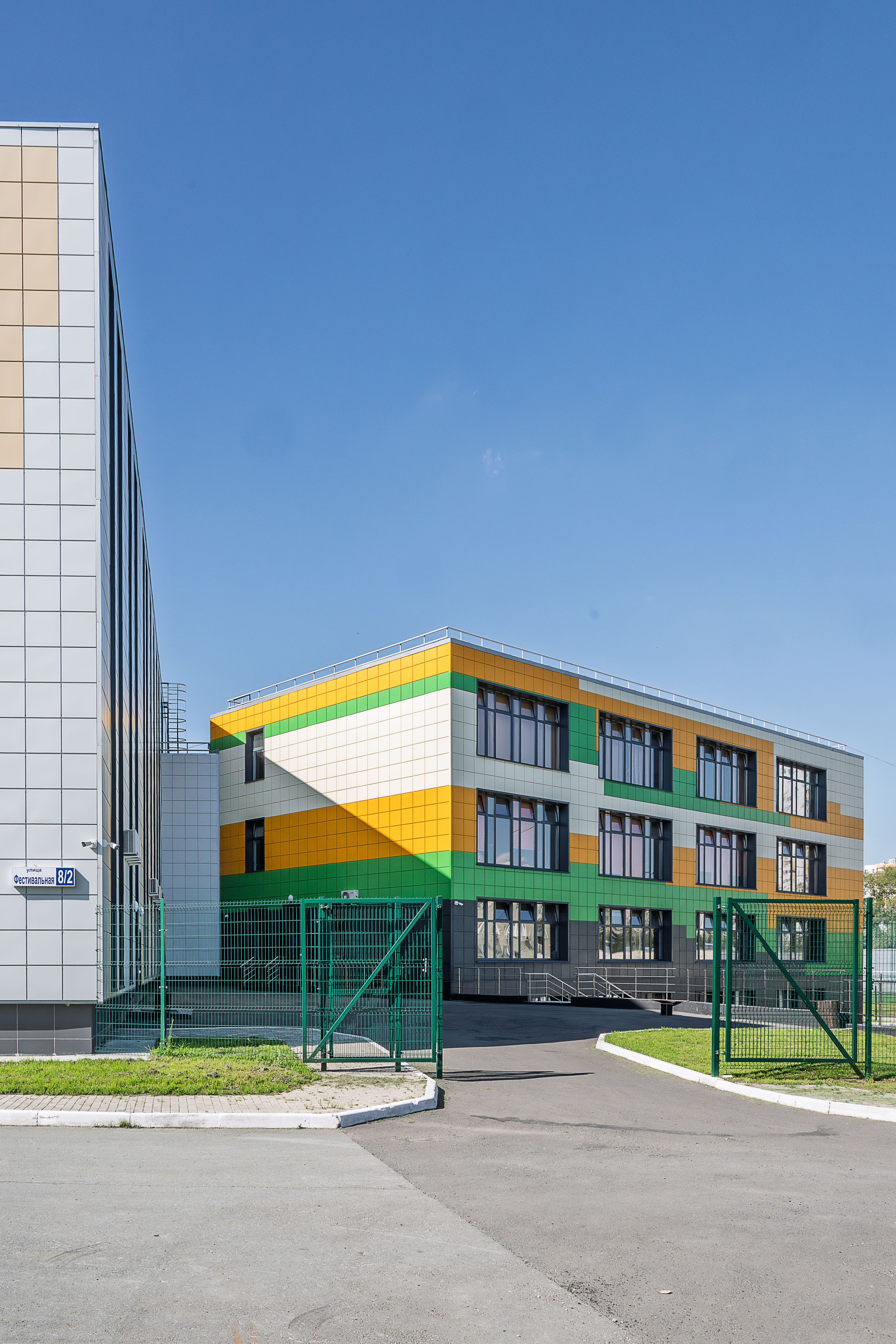 Съёмка зданий и сооружений, съёмка архитектуры, ландшафтная съёмка, съёмка недвижимости, фотосъёмка зданий и сооружений в Екатеринбурге, фотосъемка недвижимости, съемка объектов строительства, фотосъёмка объектов строительства, съёмка стадионов, дворцов культуры