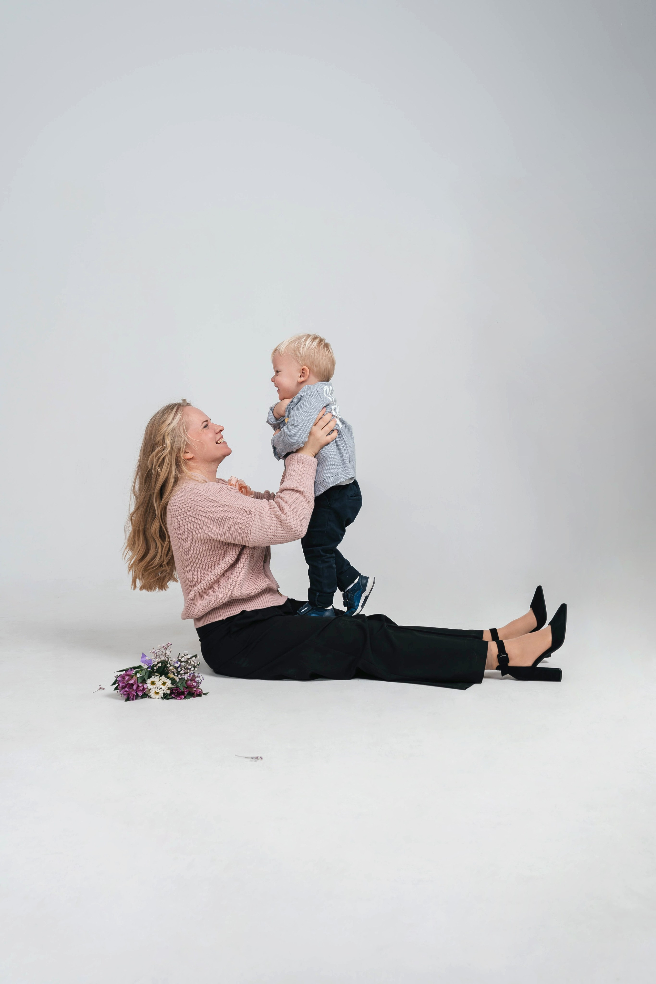 «Мама-дети» в стиле минимализм. Семейный фотограф Москва Путилково Гуляшова Екатерина