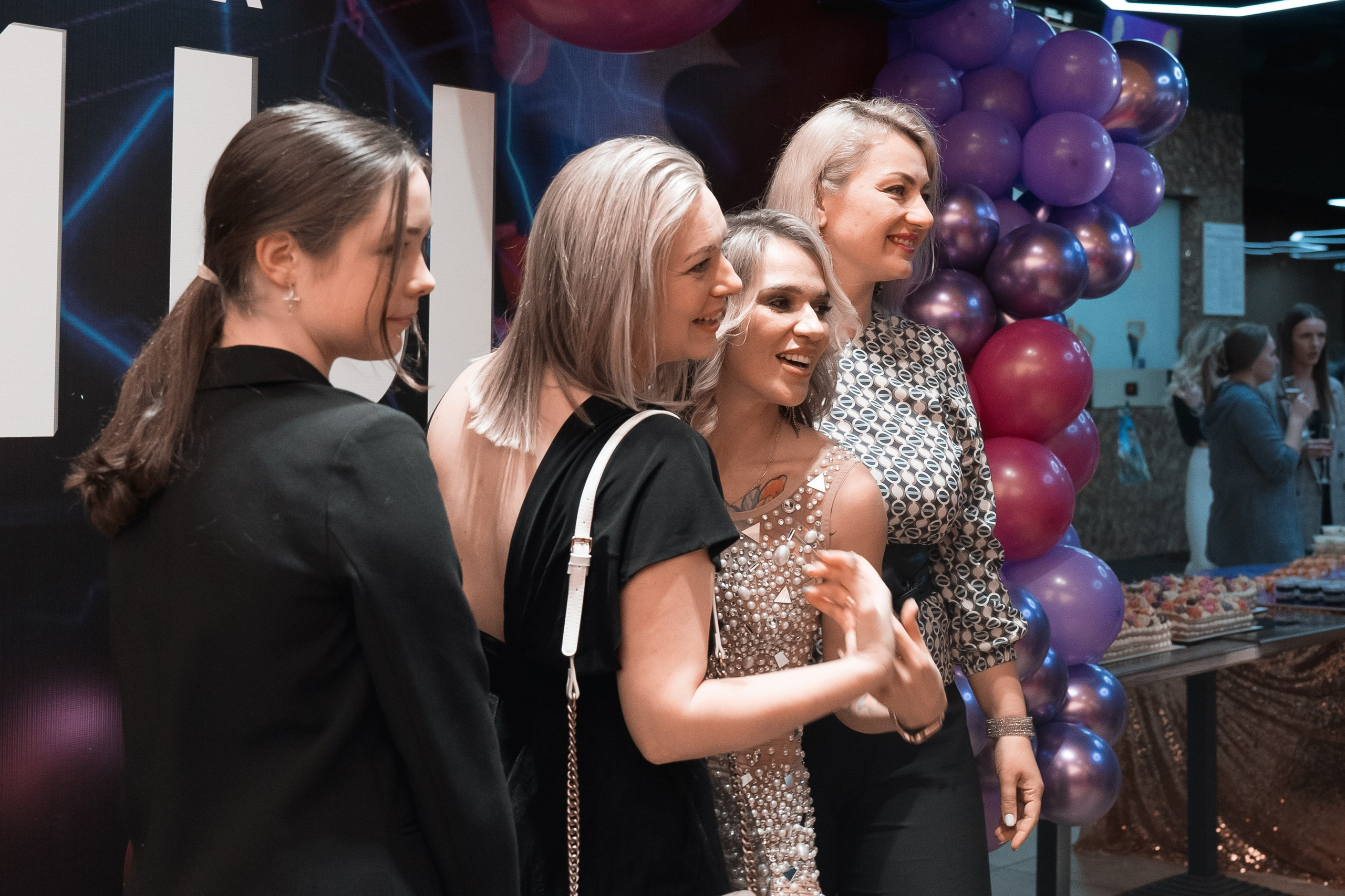 Веб-сериал «МЫ». Для тех, кто не ждёт удачи, а создаёт её. Каждая фотосессия — это твой момент, твой стиль, твой успех. 📸