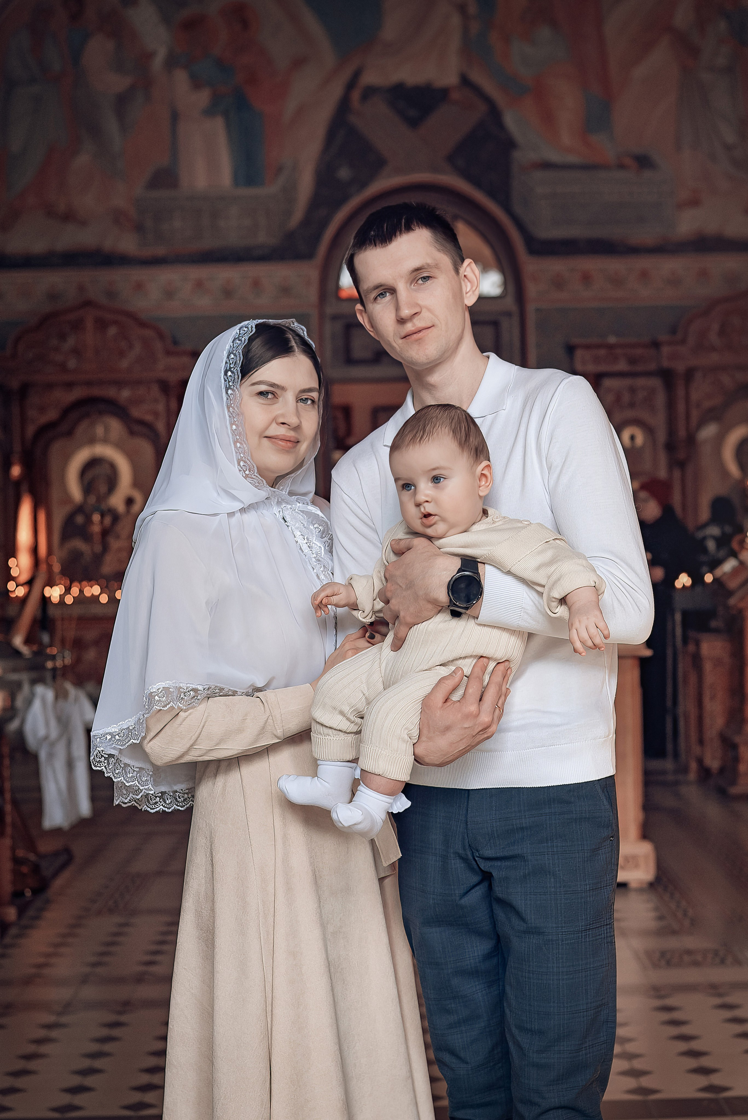 Крещение Ярослава в Храме Иоанна Предтечи. Фотографы крещения/венчания  Красноярск Татьяна и Вячеслав Переваловы