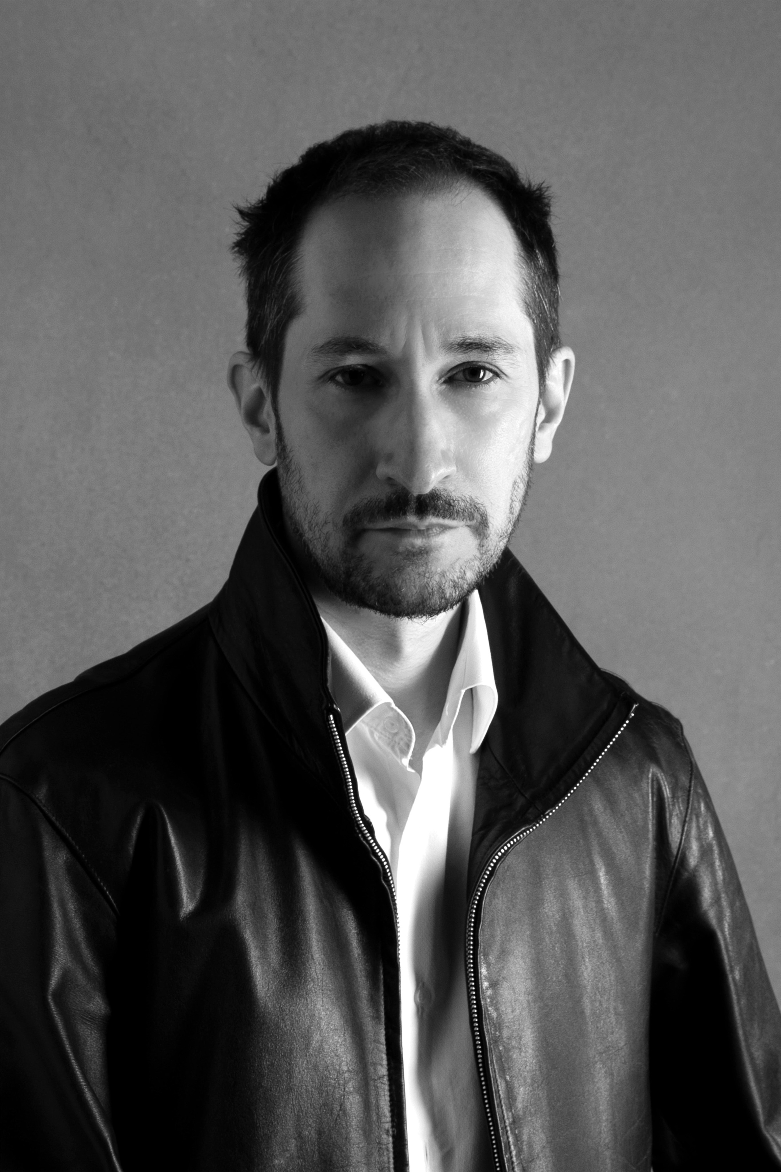 Мужская съемка в студии. Персональные и семейные съемки в Москве фотограф Аверина Анна