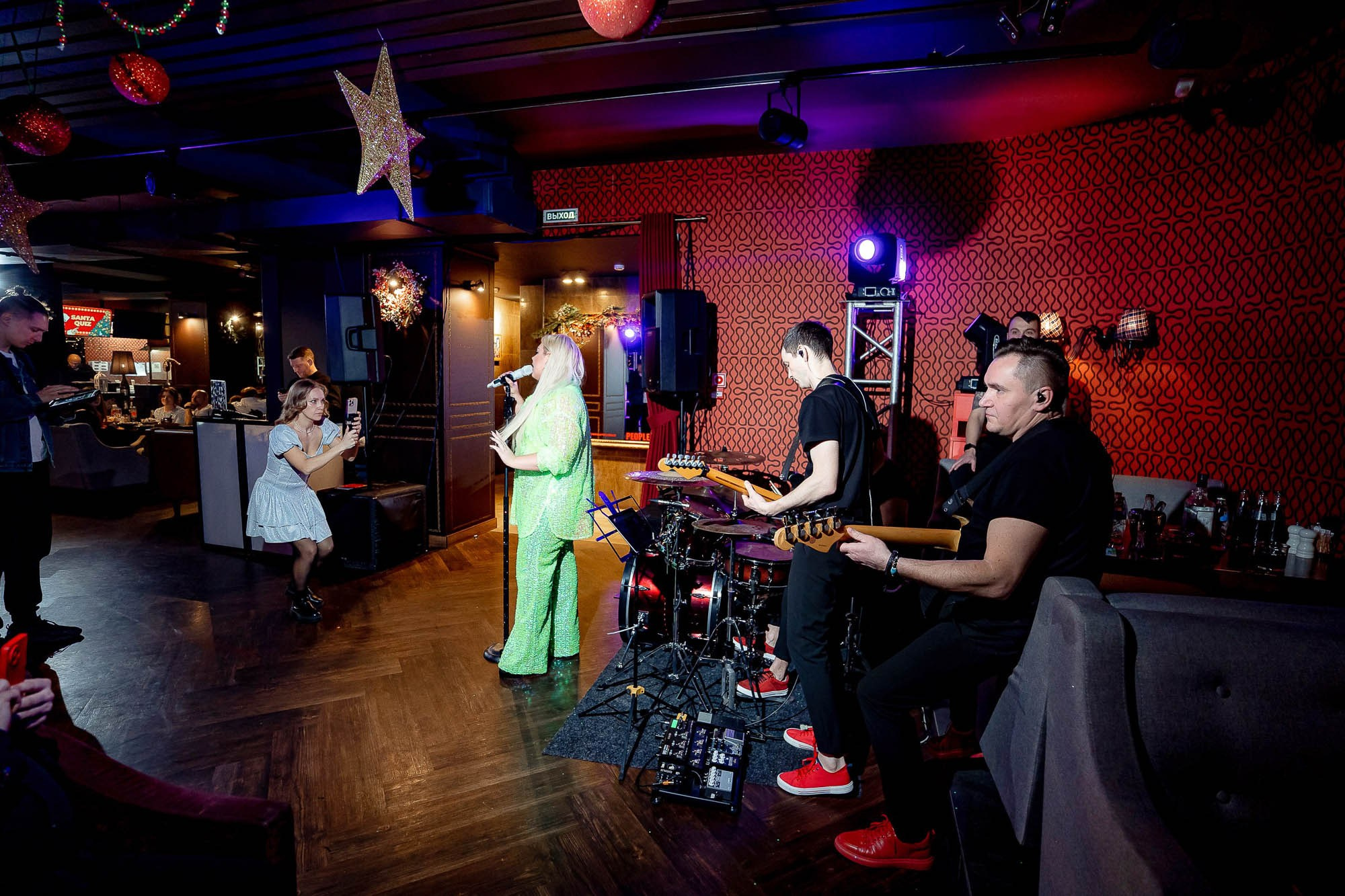 Новый год 2024 в Peoples. Сергей Кошкин. Репортажная и ивент-фотография в Сургуте