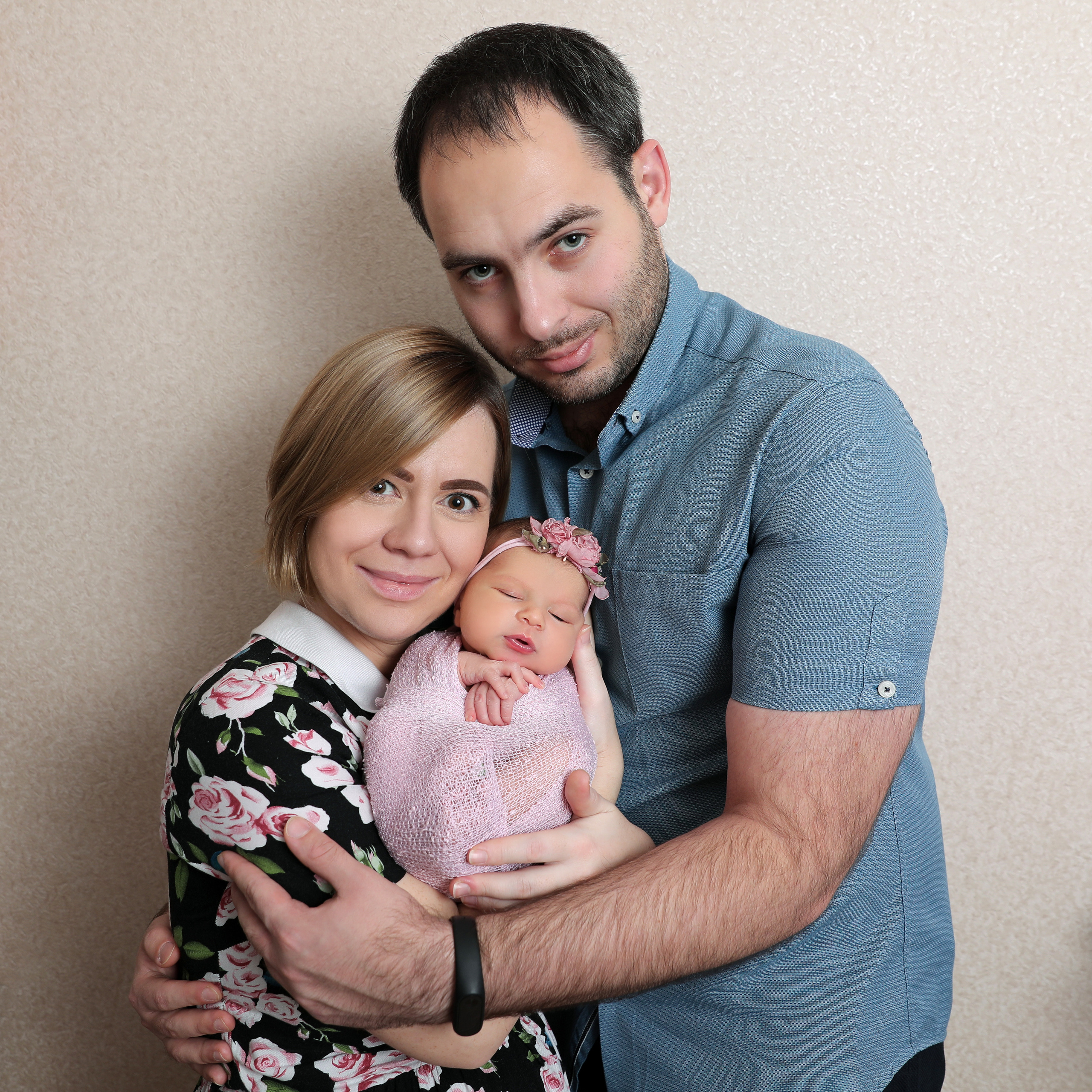 Фото с родителями. Фотограф новорожденных Москва Архипова Татьяна