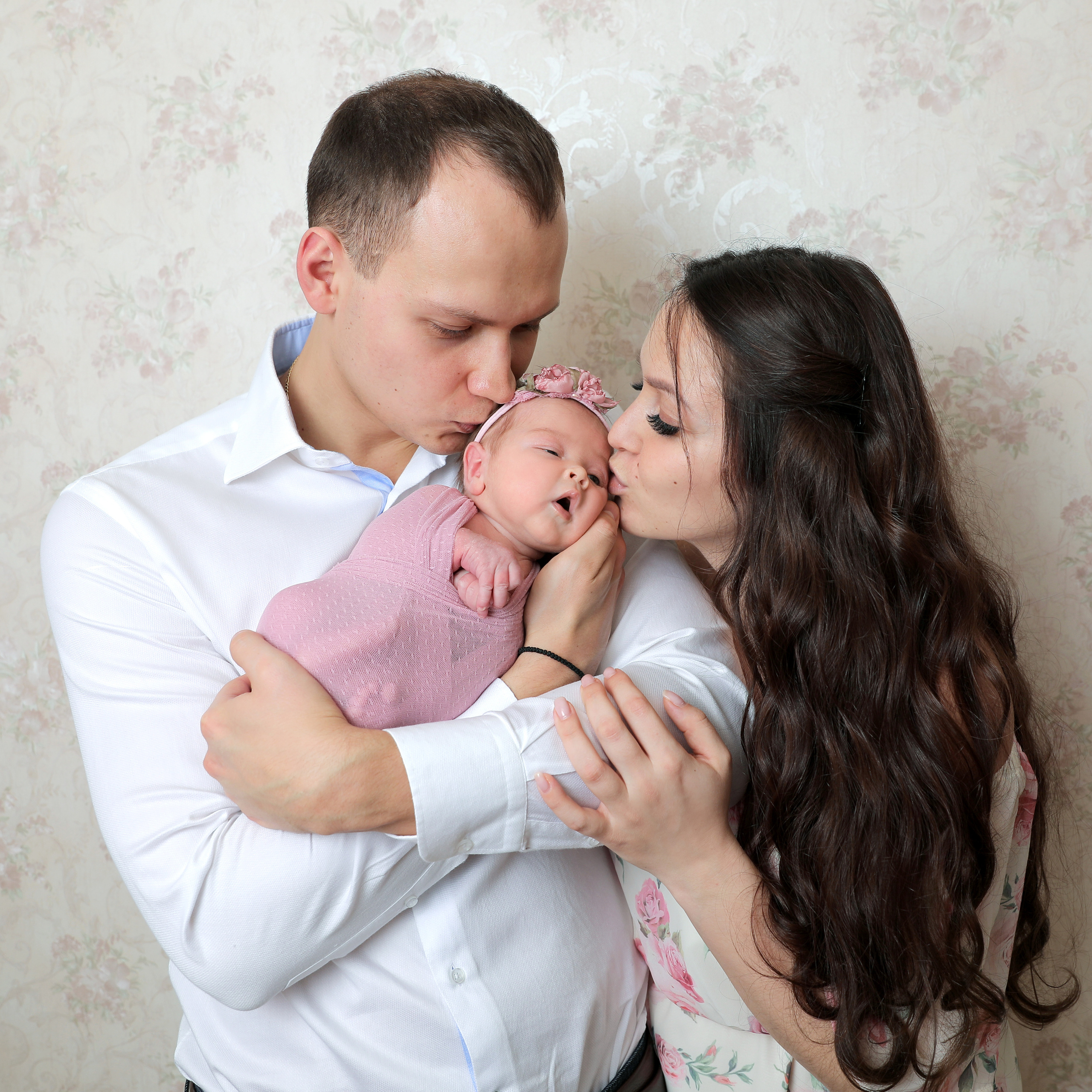 Фото с родителями. Фотограф новорожденных Москва Архипова Татьяна