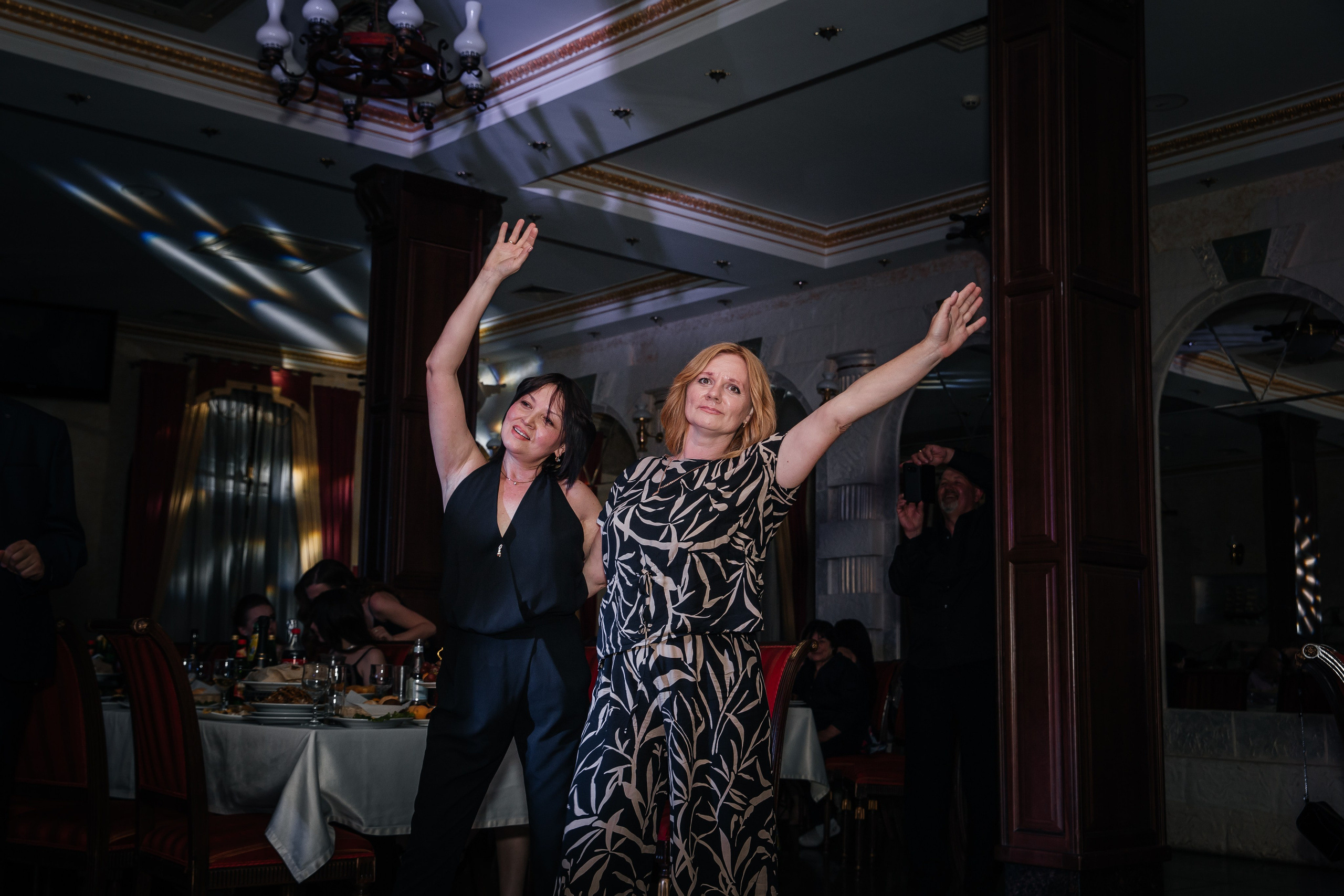 Выпускной 11 класс. Фотограф Любава Колесник. Выпускные альбомы в Крымском районе