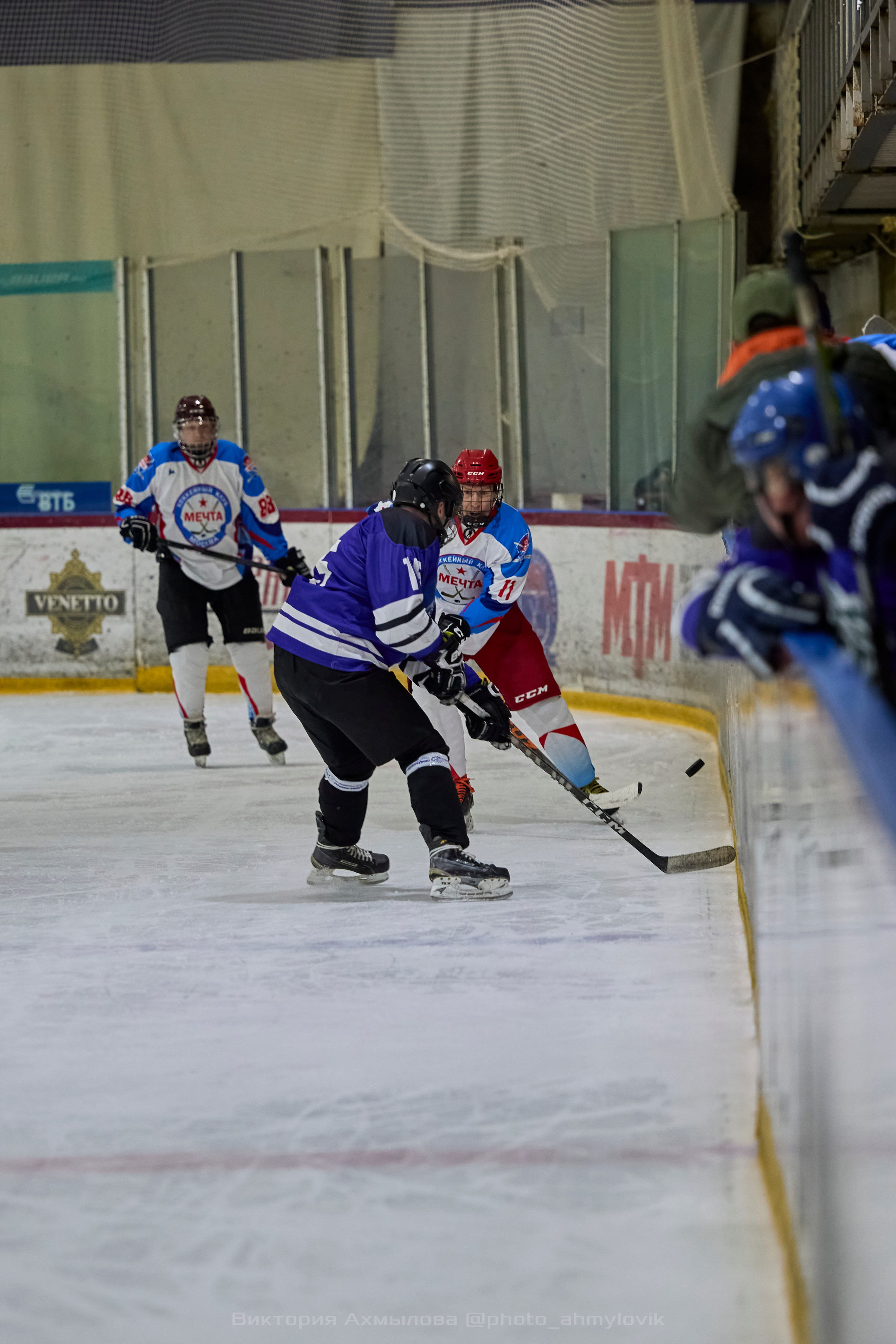 27.04.2025 Северная хоккейная лига. Финал Play-off дивизион Рыцарь. Виктория Ахмылова. Фотограф в Москве