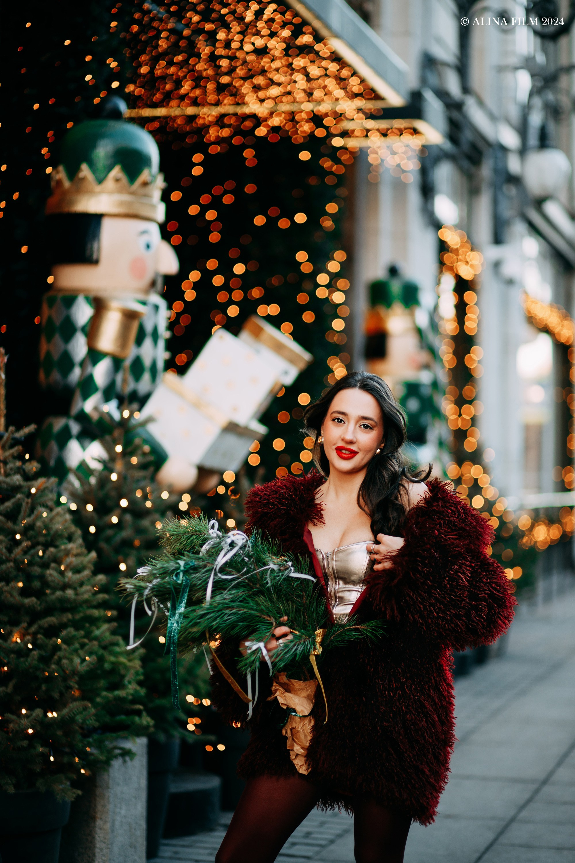 Фотосессия у ДЛТ. Фотограф в Санкт-Петербурге Alina Film