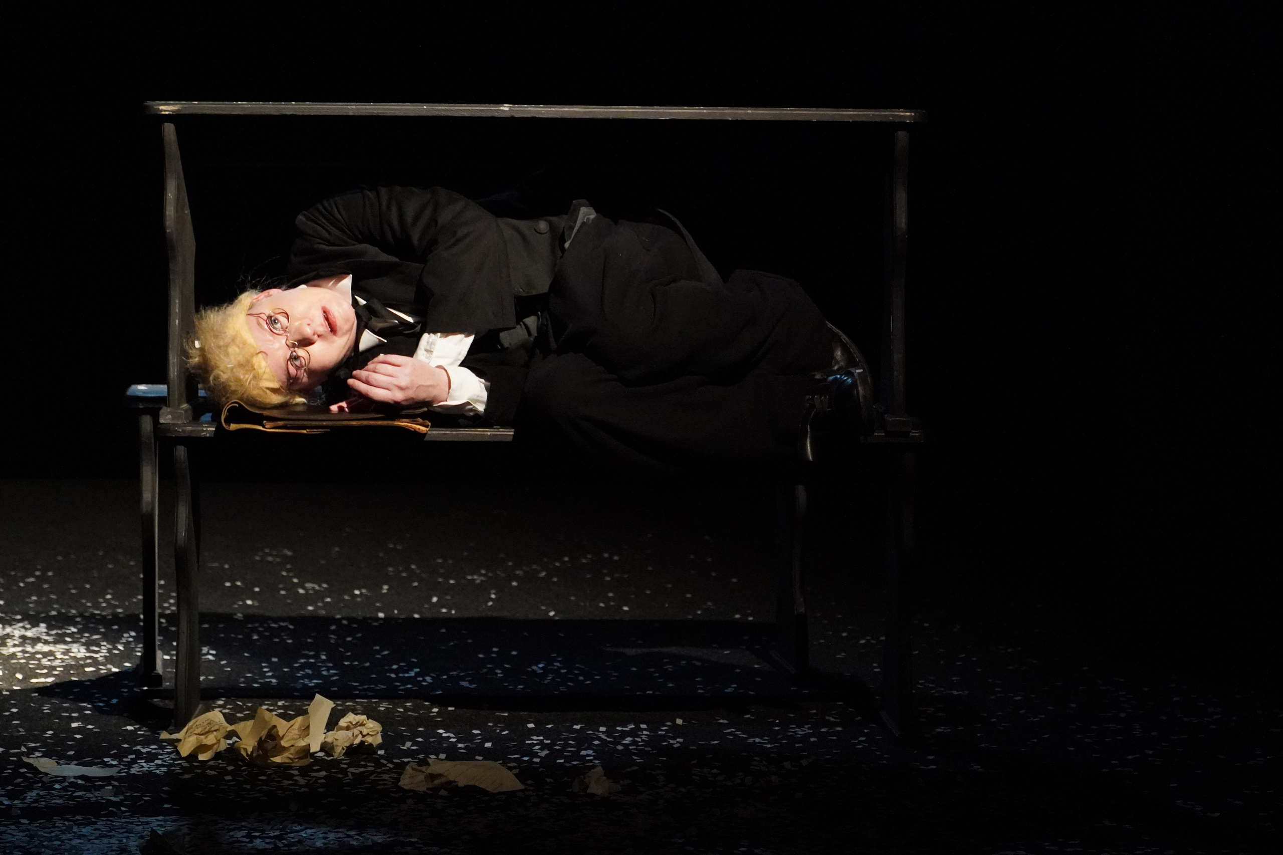 Спектакль «Метель, шинель в портфель». Фотохудожник Татьяна Бойцова