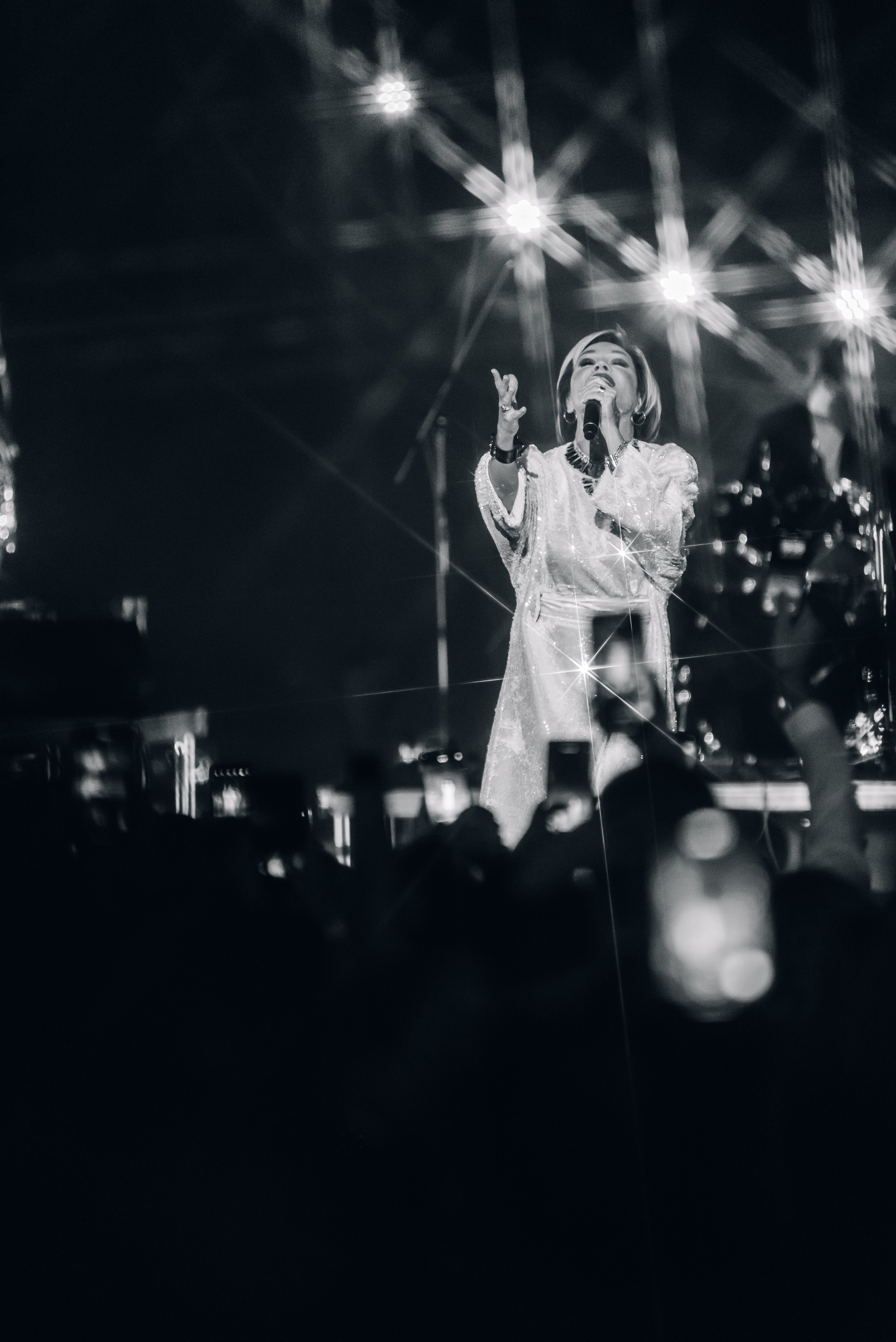 Дискотека 80-90-2000х — «Имена на все времена», Крокус Сити Холл. Бренд-фотограф для экспертов и блогеров в Москве Влада Горбовская