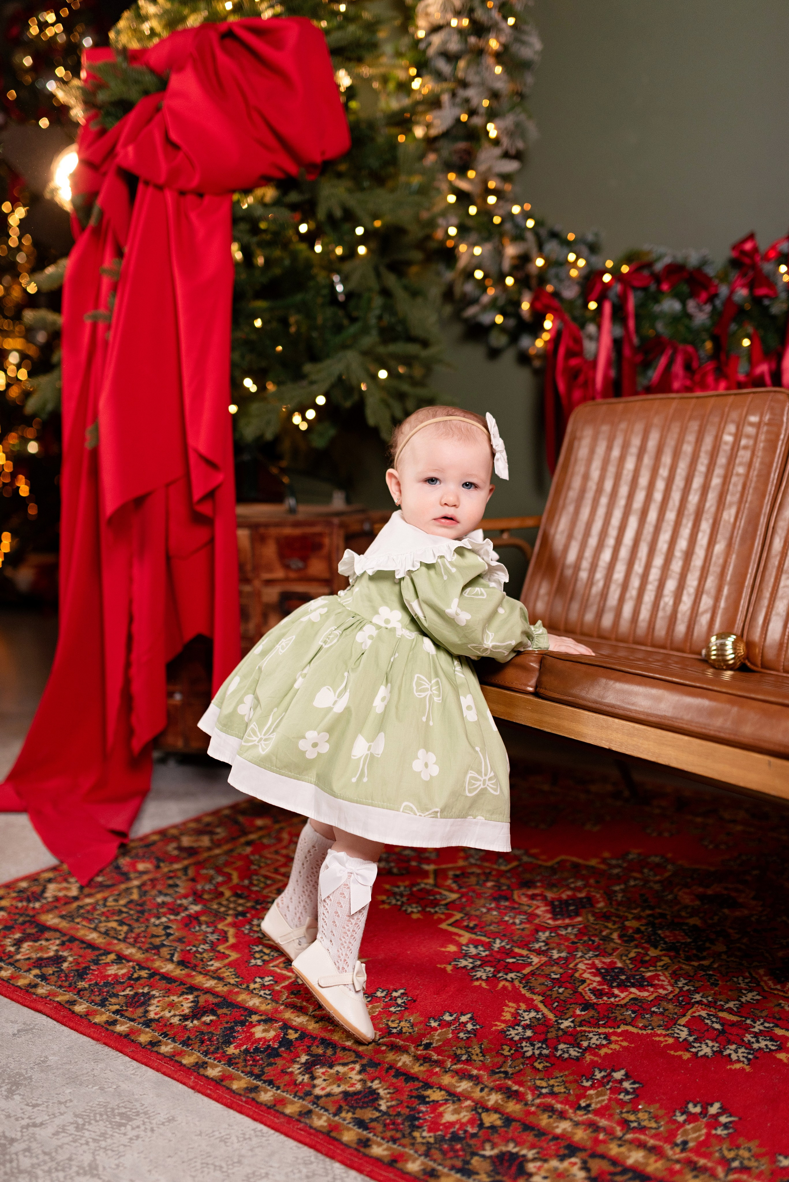 Семейная фотосессия в зале Невский фотостудии Питер. Детский и семейный фотограф в Сургуте и Нефтеюганске Анна Старцева