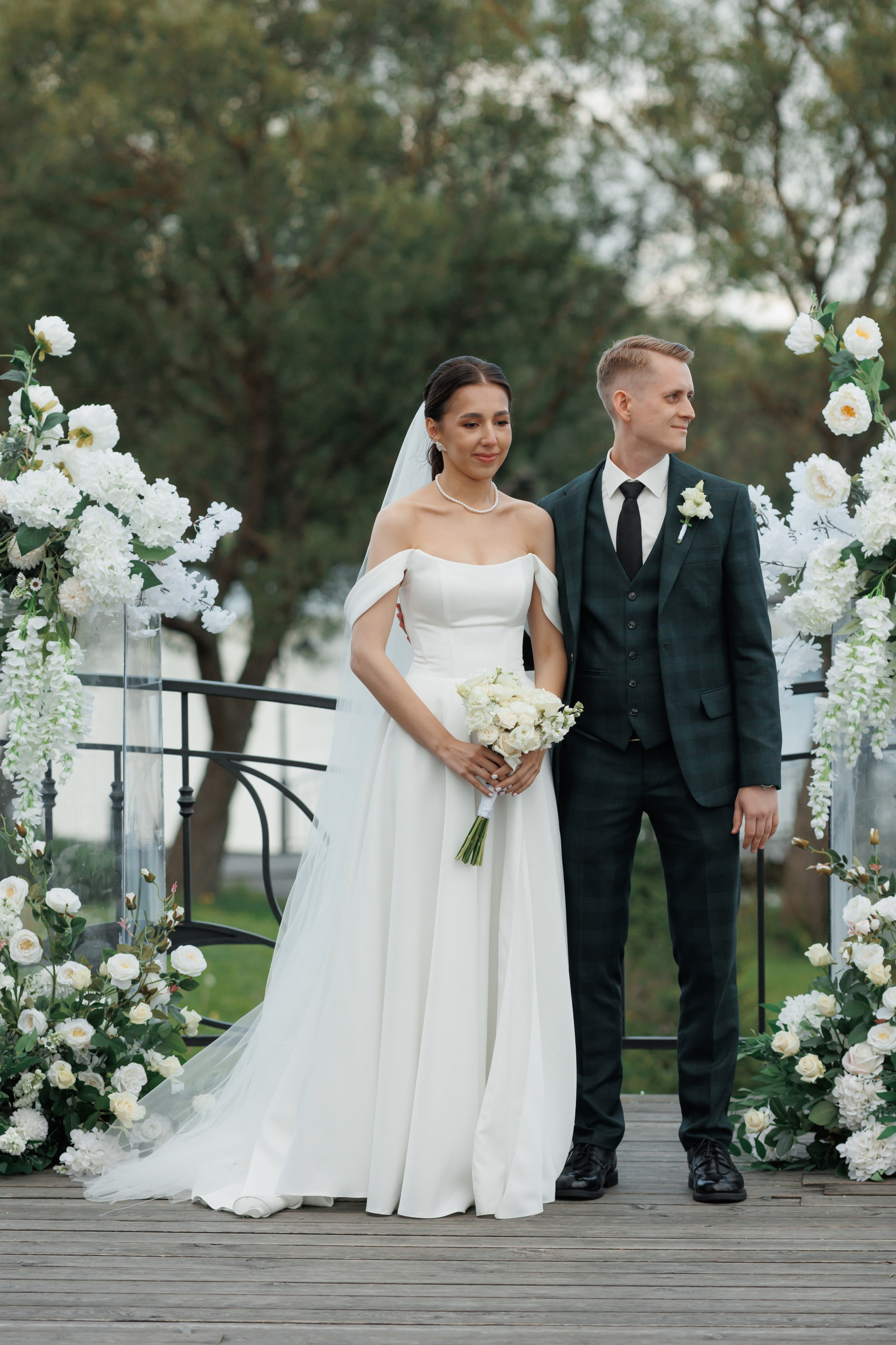 Регистрация в отеле Fish Point, ЗАГС Бутово, прогулка в Остафьево. Свадебный и репортажный фотограф (Москва, Королев и другие)