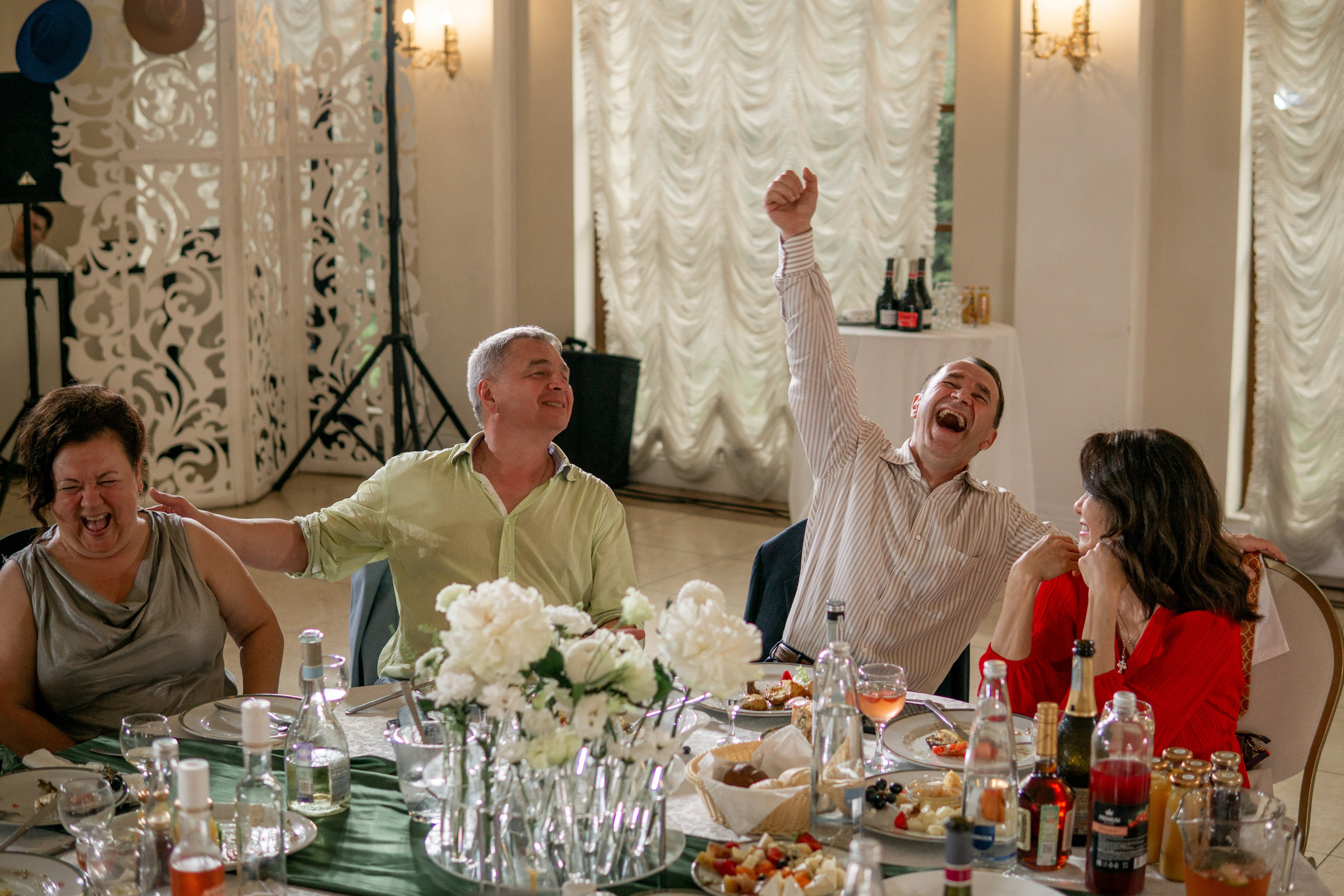 Свадебная фотосессия в отеле Хилтон. Свадебный фотограф Александр Невский в Санкт-Петербурге