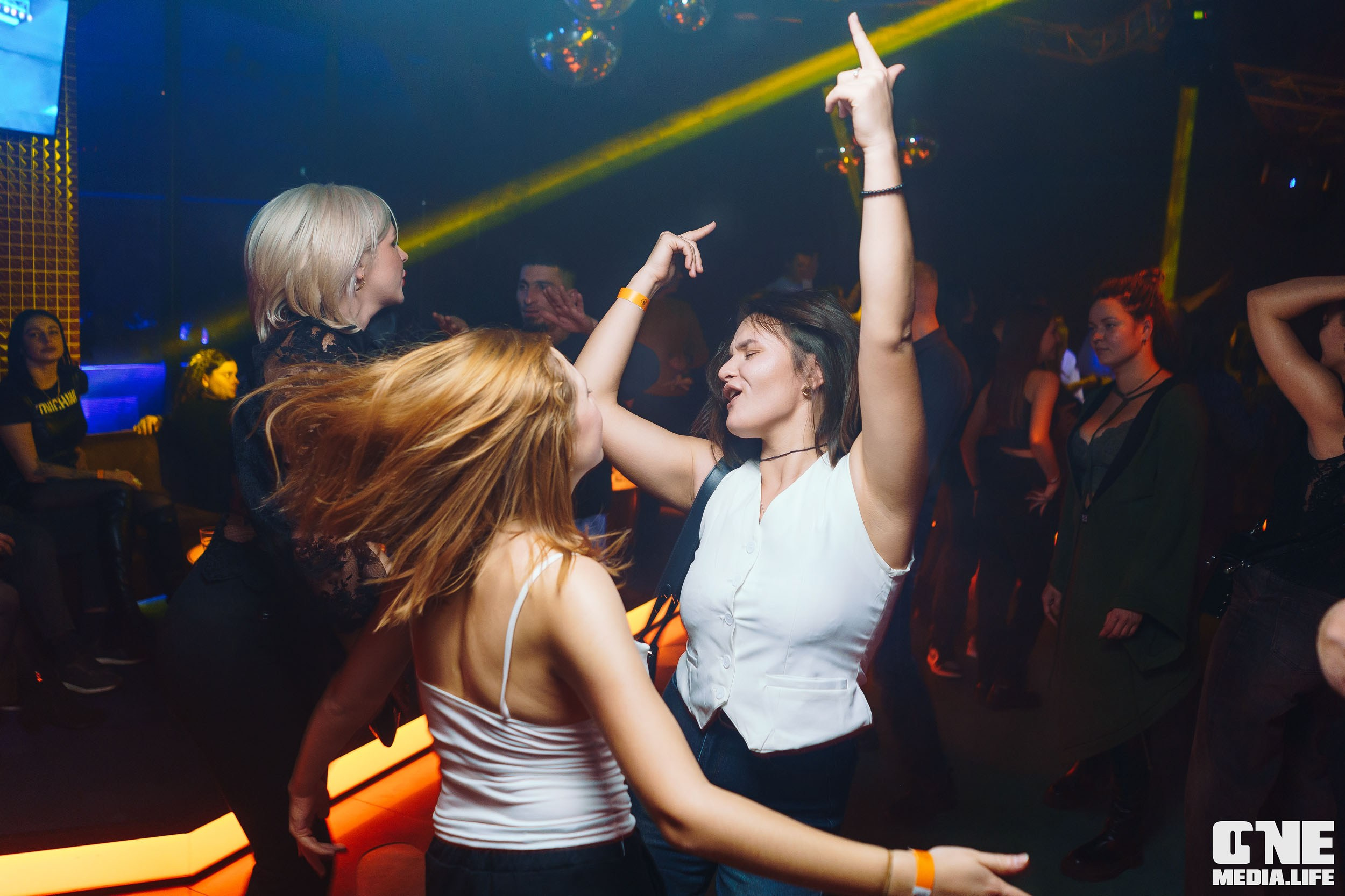 Фоторепортаж из РК Планета. One Media Life: фоторепортажи, фотоотчеты с мероприятий и заведений