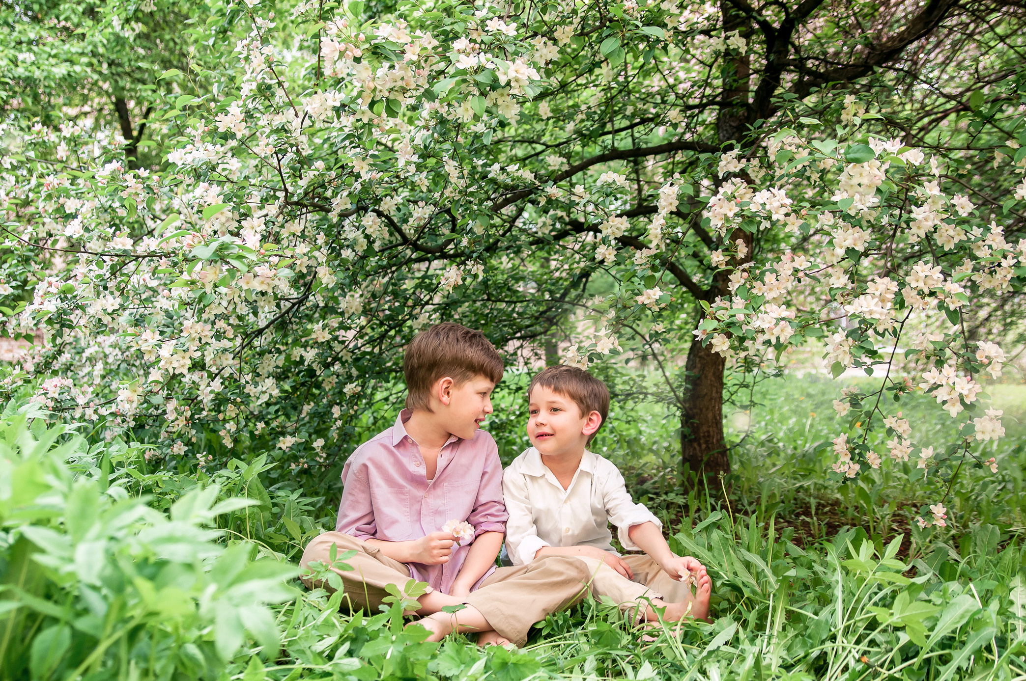Весенняя фотосессия: «Цветение и дети». Семейный и детский фотограф в Ярославле, Максимова Светлана