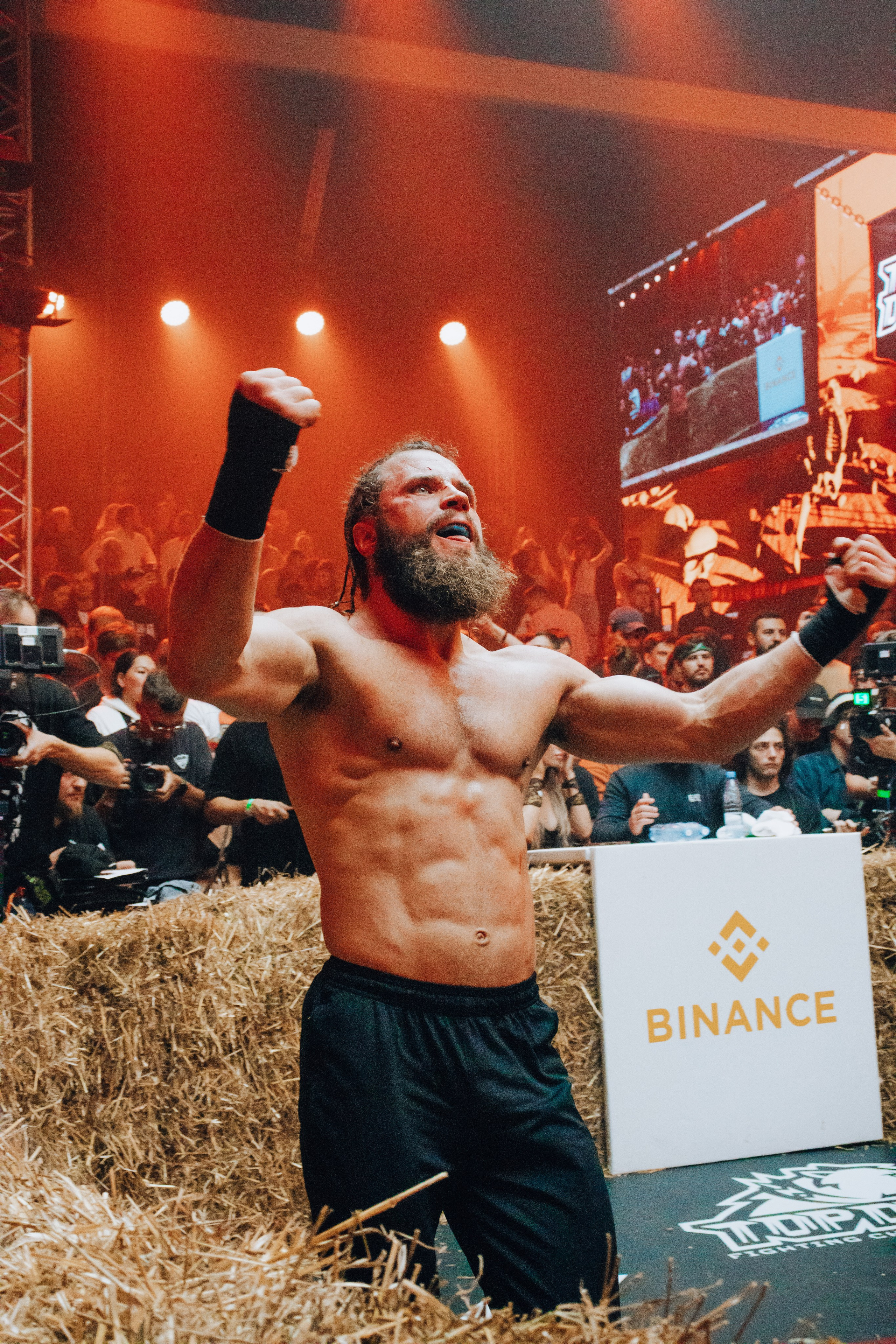 Кулачные бои TopDog. Анастасия Тен