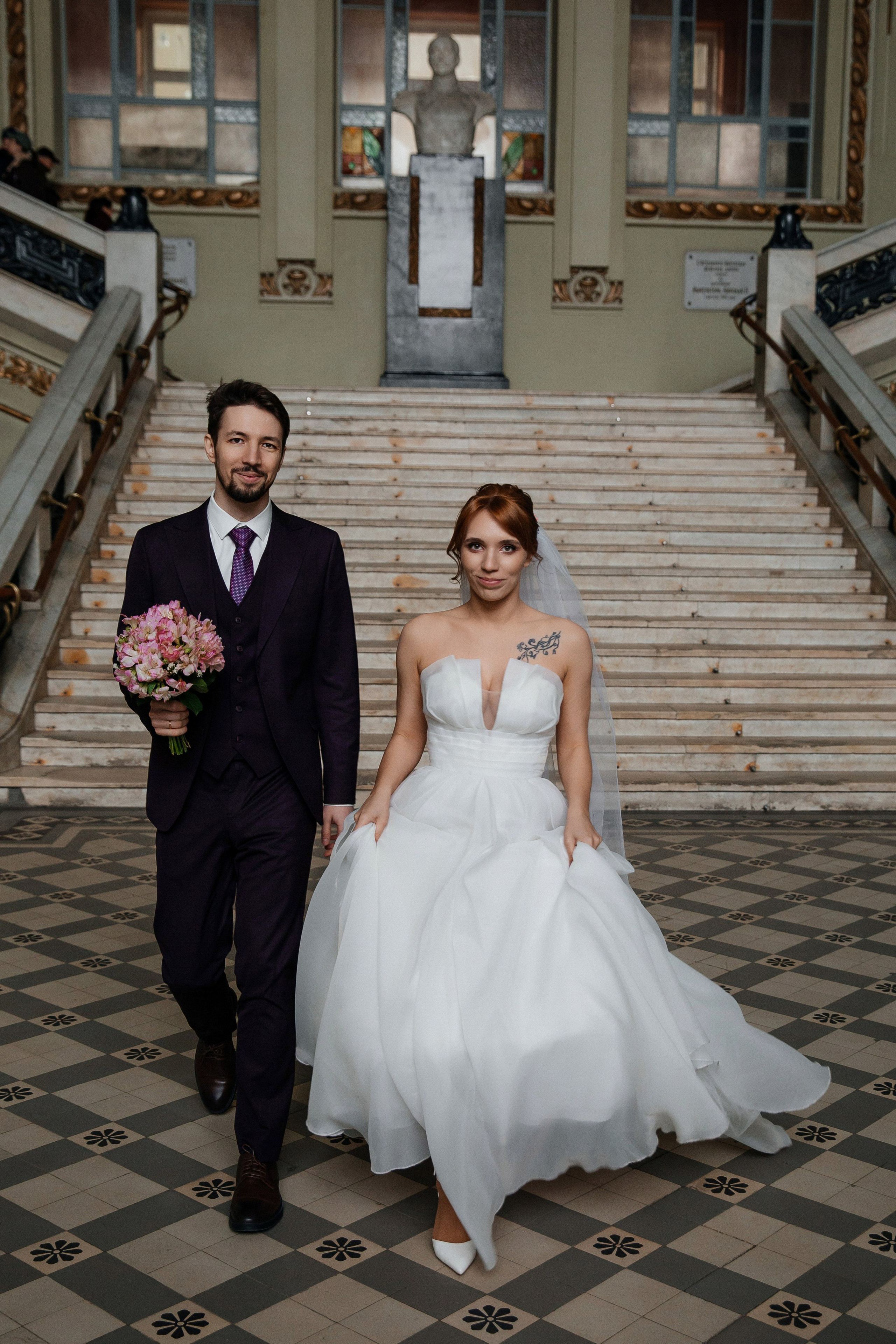 Первый ЗАГС и Фотосессия на Витебском в апреле. Свадебный фотограф в Санкт-Петербурге Вика Стукачева