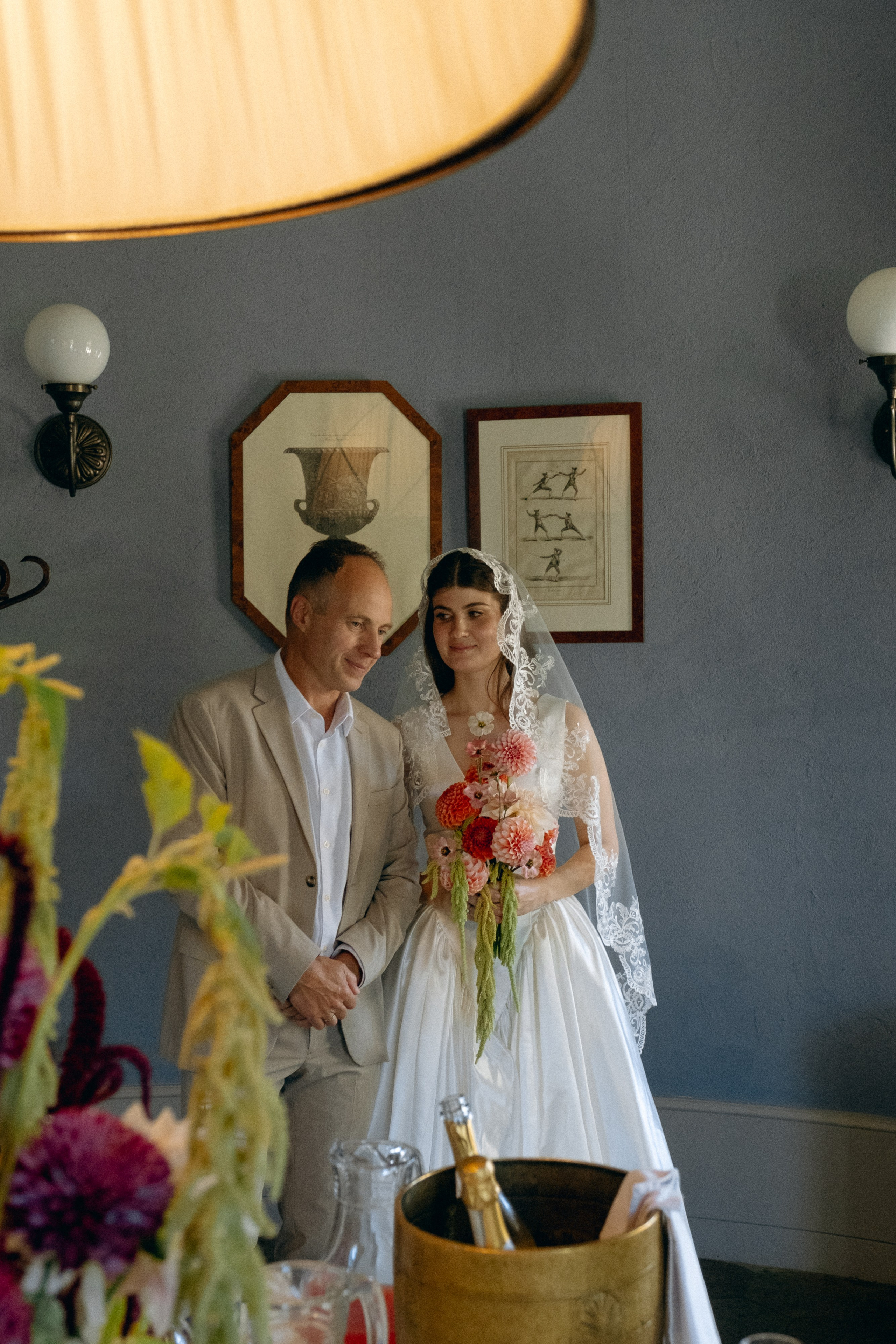 Свадьба в замке. Свадебный фотограф Таня Караисаева