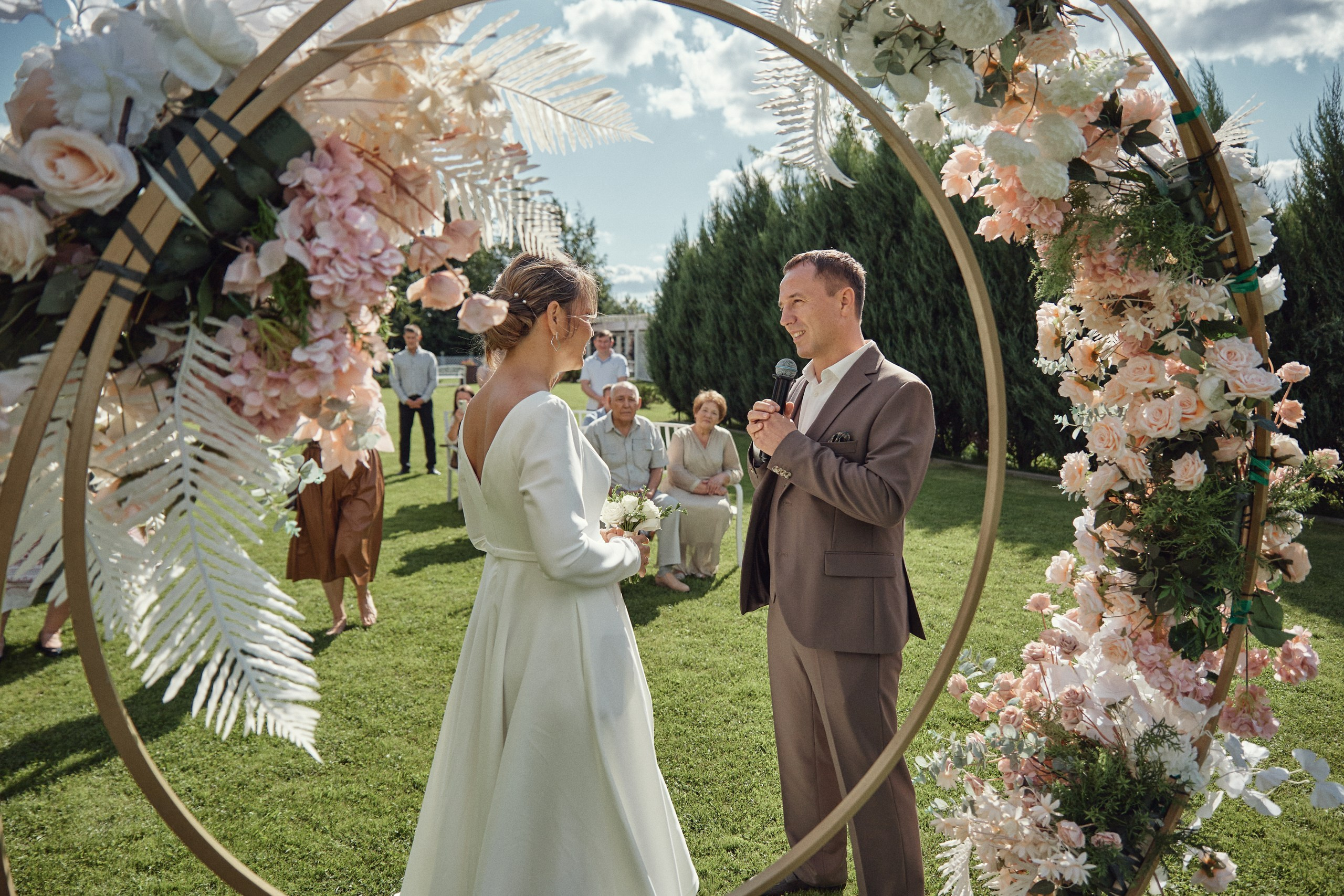Счастье здесь. Свадебный фотограф Антон Артюшин. Работаю в Нижнем Новгороде и Москве