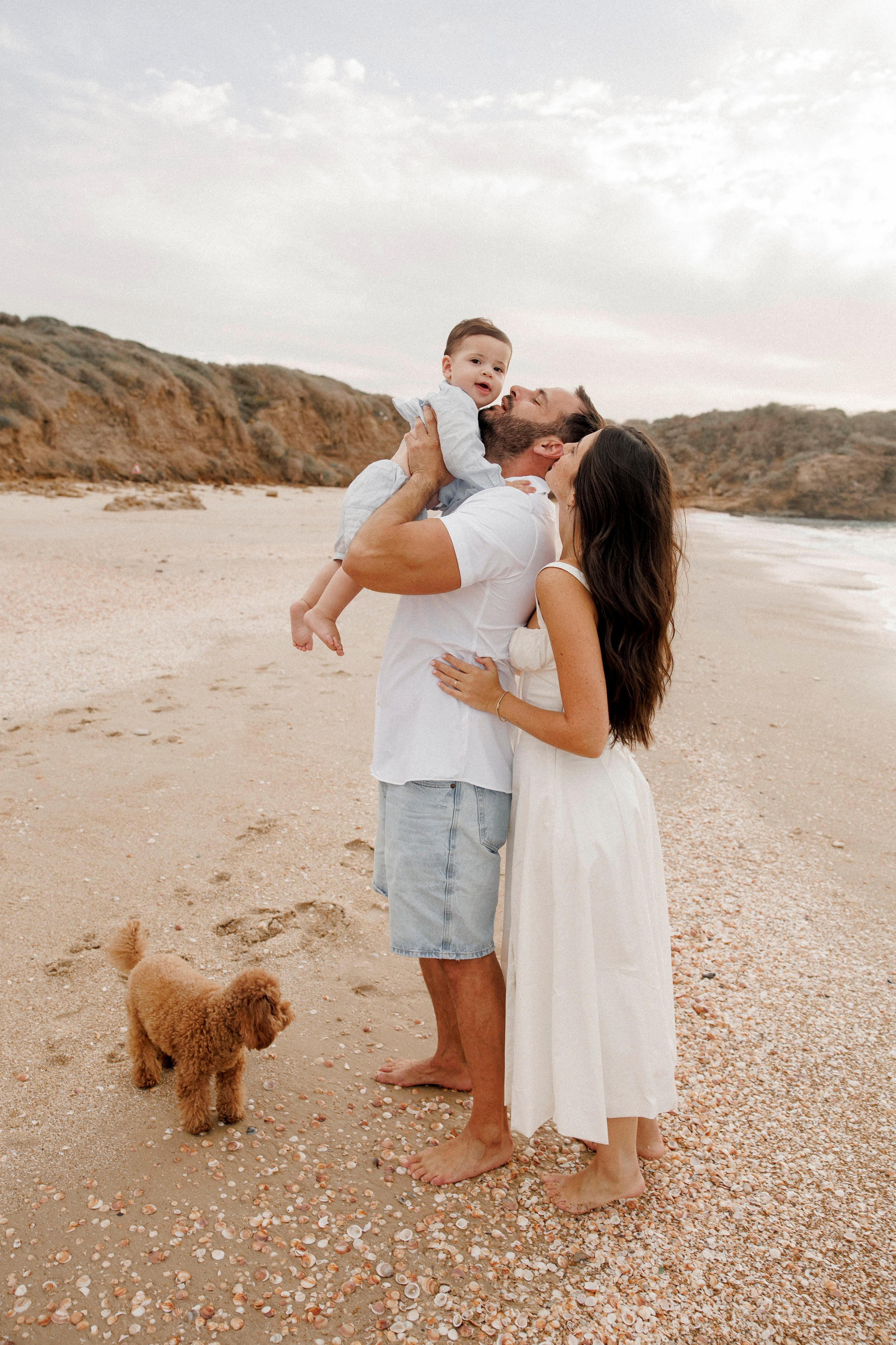 First year family photos near the sea. Главная