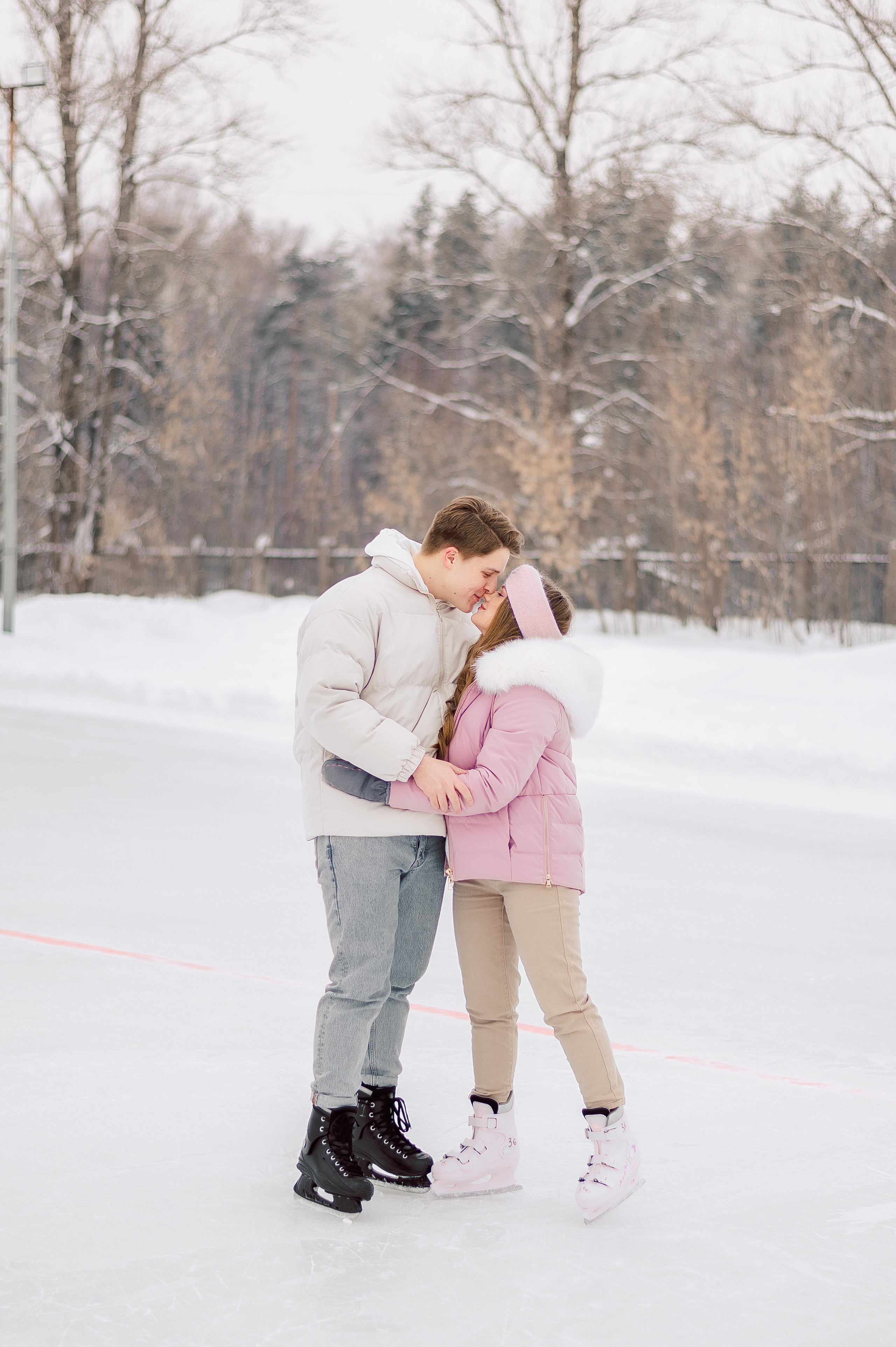 Love story Глеба и Саши на катке. Фотограф в Москве и Московской области Таня Яблочкина